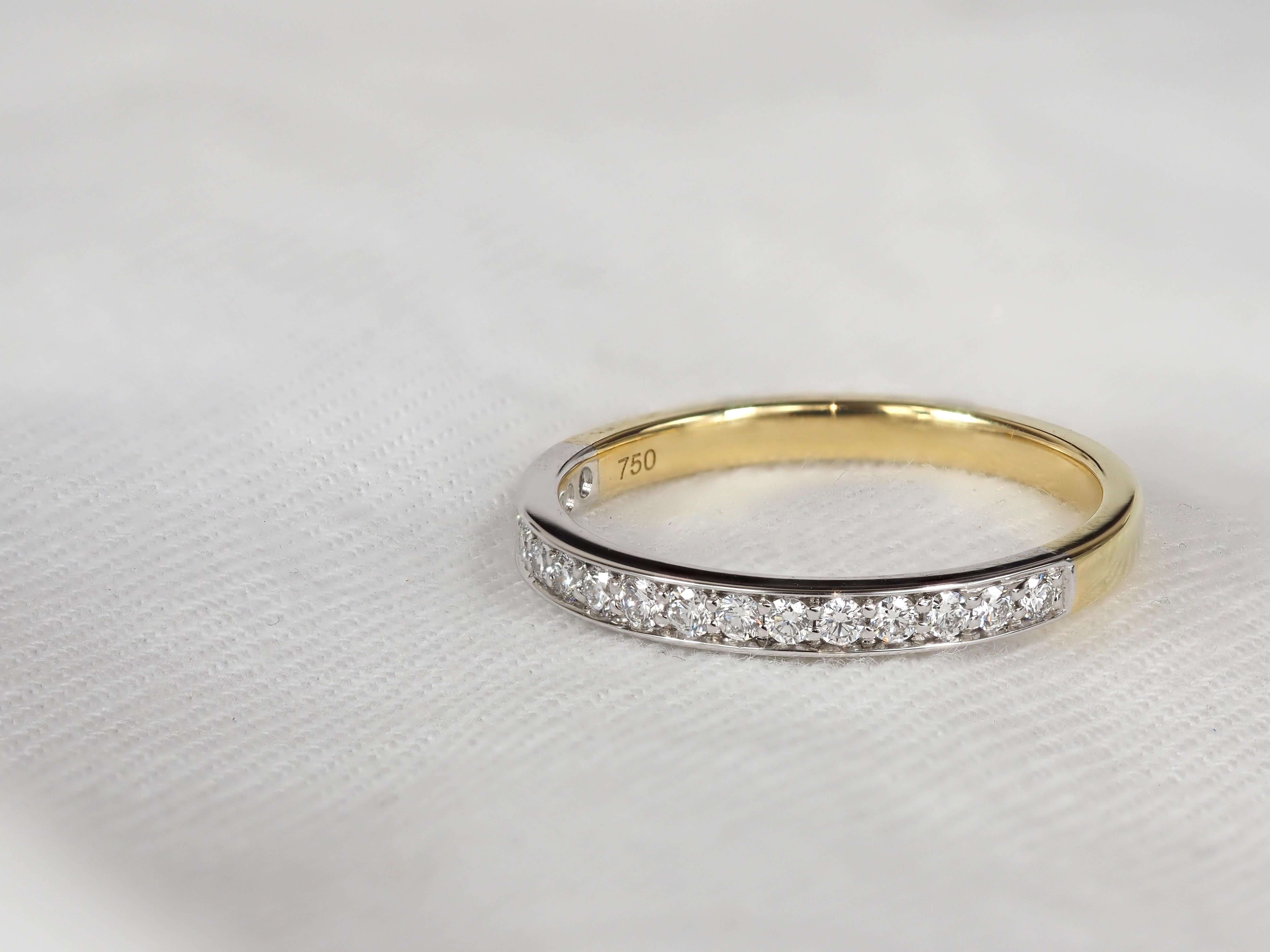 18ct Yellow and White gold Round Brilliant cut Diamond Ring, 0.26ct total