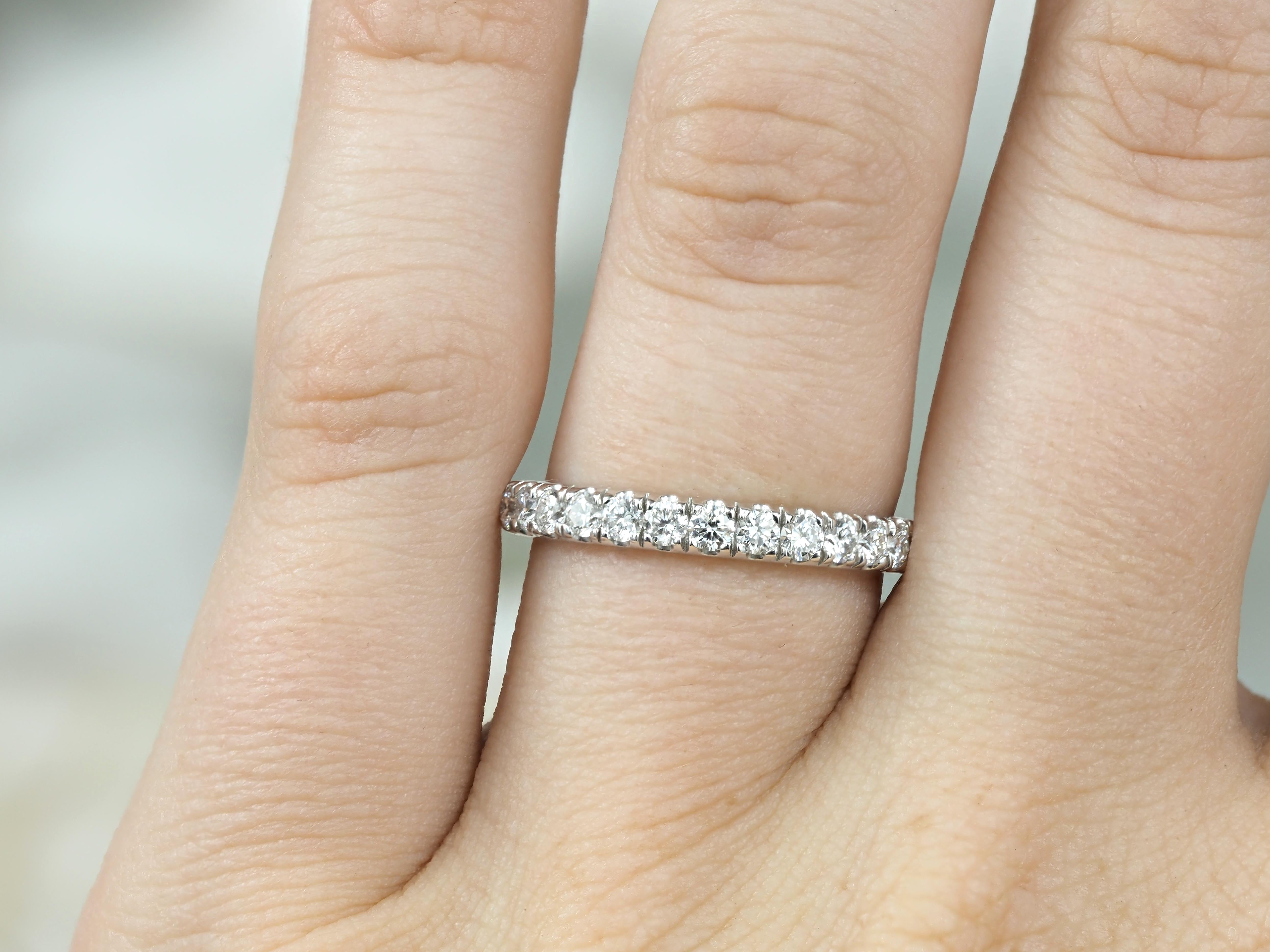 18ct Yellow and White Gold Round Brilliant cut Diamond Ring, 0.50ct total