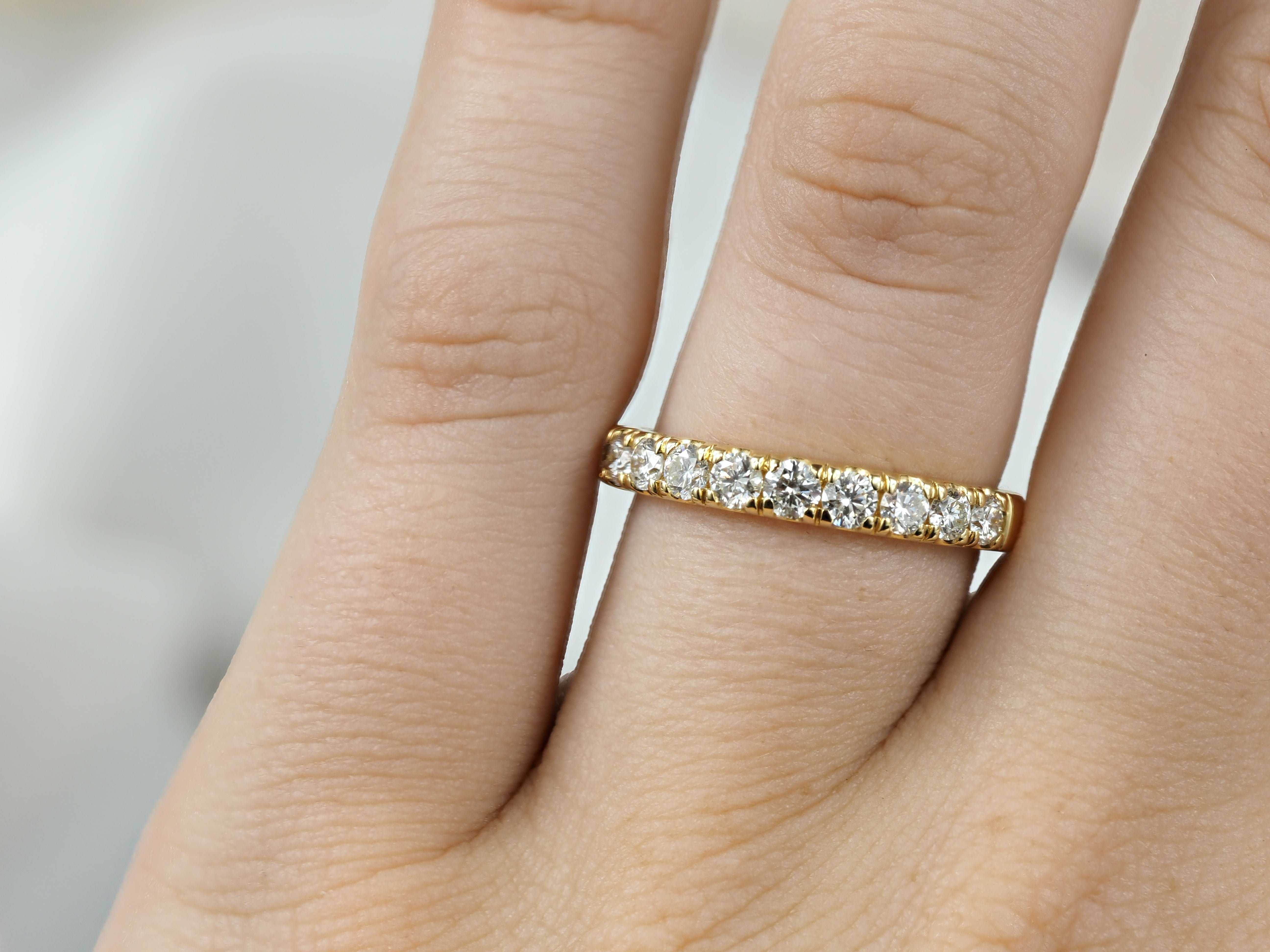 18ct Yellow Gold Round Brilliant Cut Diamond Ring, 0.76ct Total