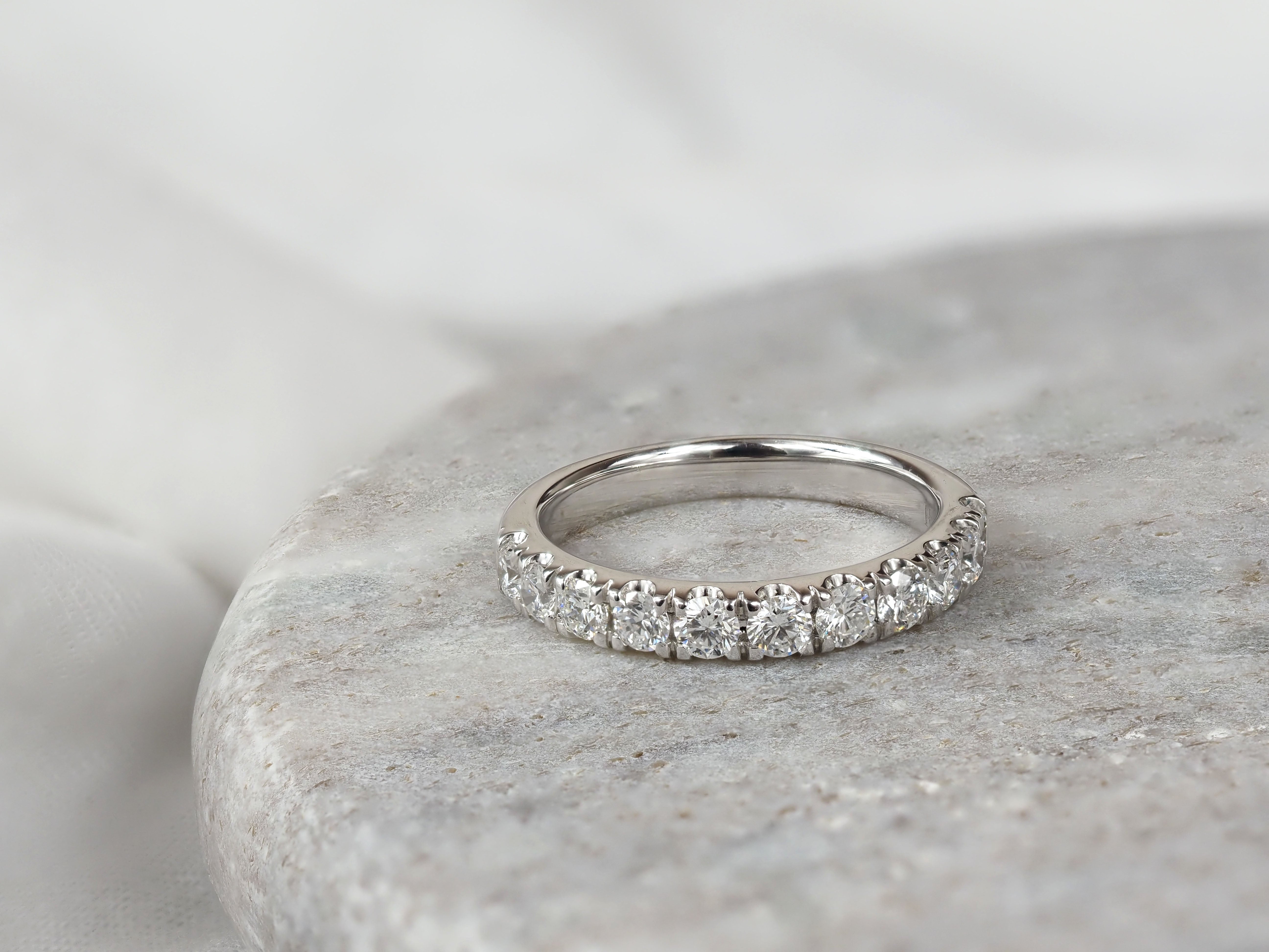 18ct White Gold Round Brilliant Cut Diamond Ring, 0.79ct Total