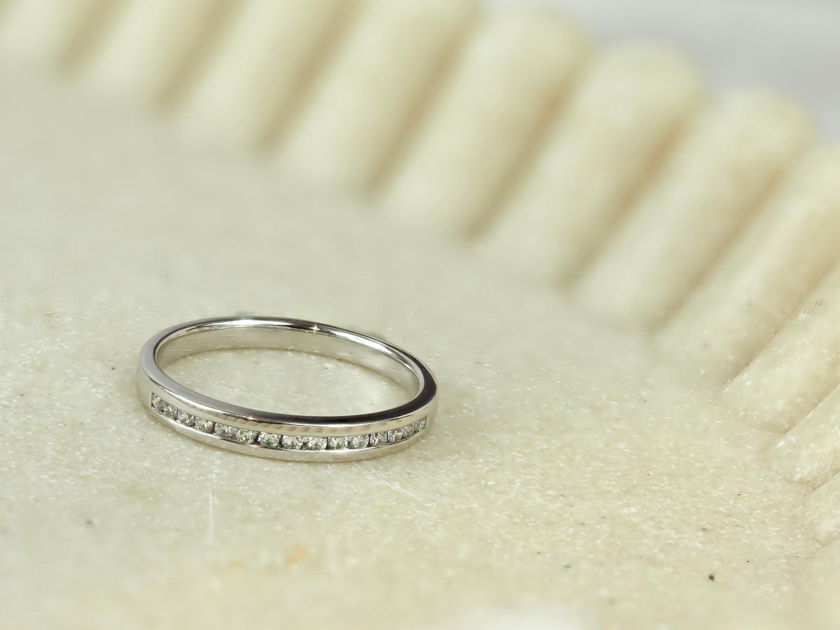 18ct Yellow Gold Round Brilliant cut Diamond Ring, 0.15ct total