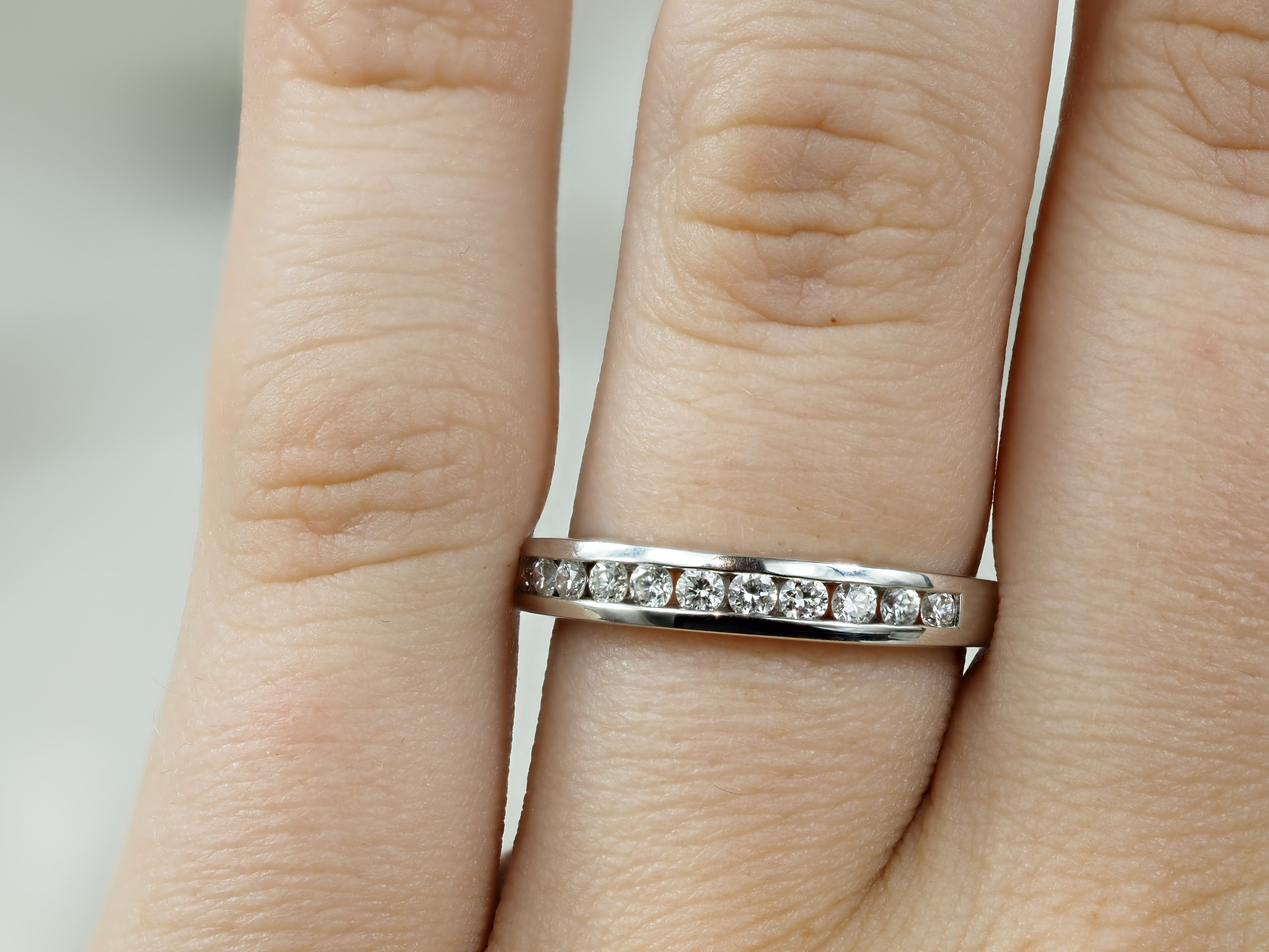 18ct White Gold Round Brilliant cut Diamond Ring, 0.33ct total