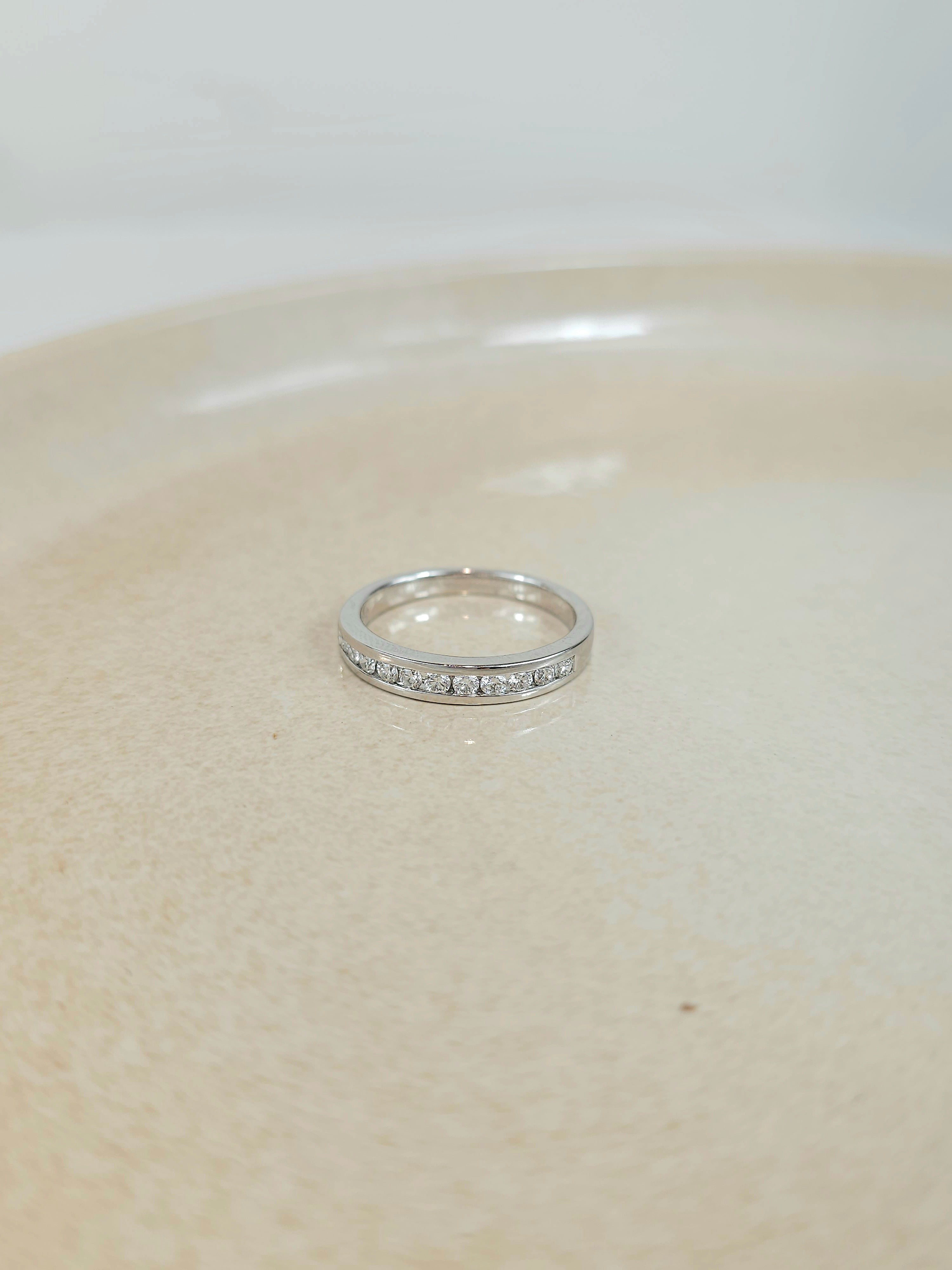 18ct White Gold Round Brilliant cut Diamond channel set wedding band, equalling 0.33ct