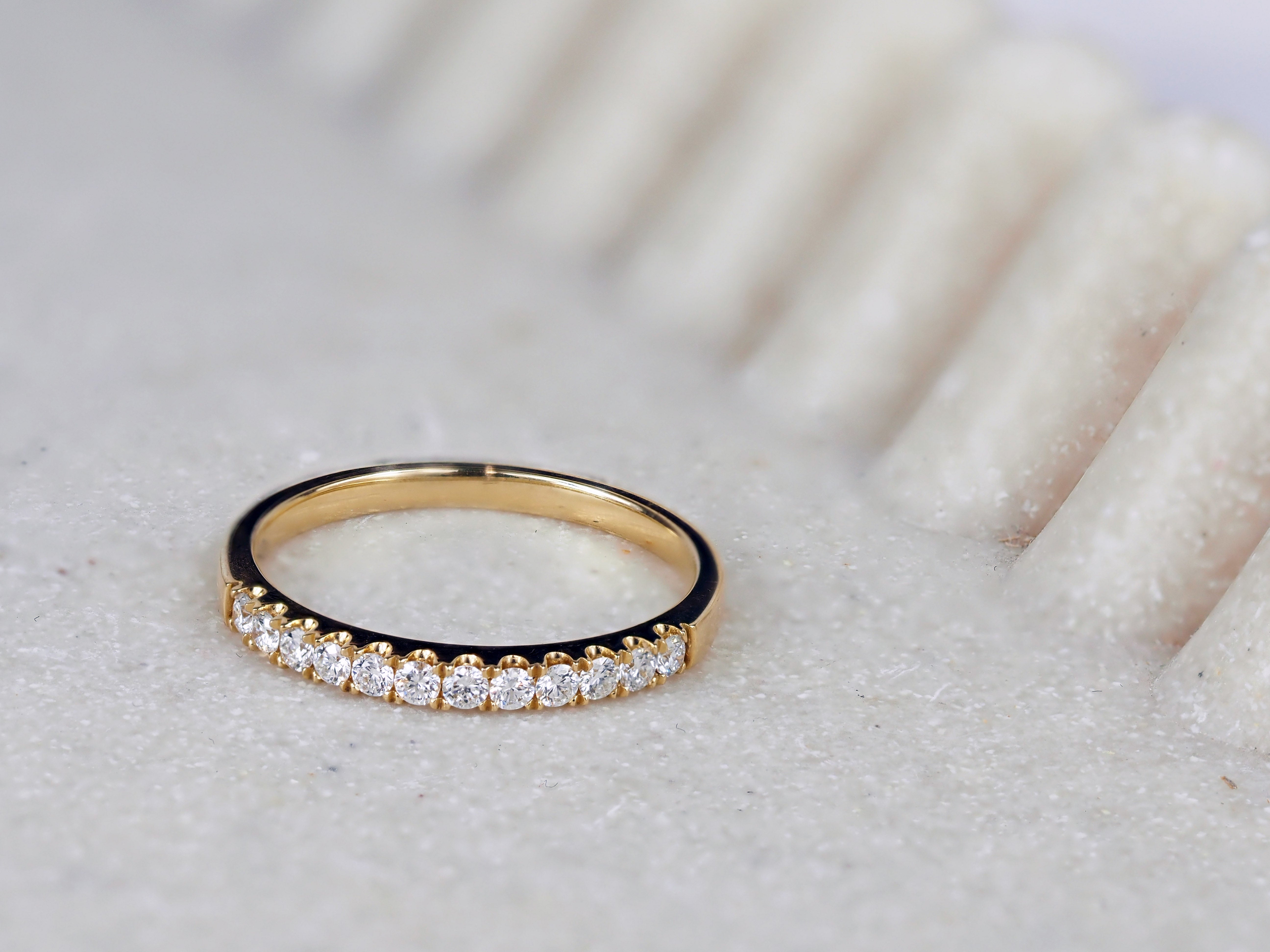 18ct Yellow Gold Round Brilliant cut Diamond Ring, 0.24ct total