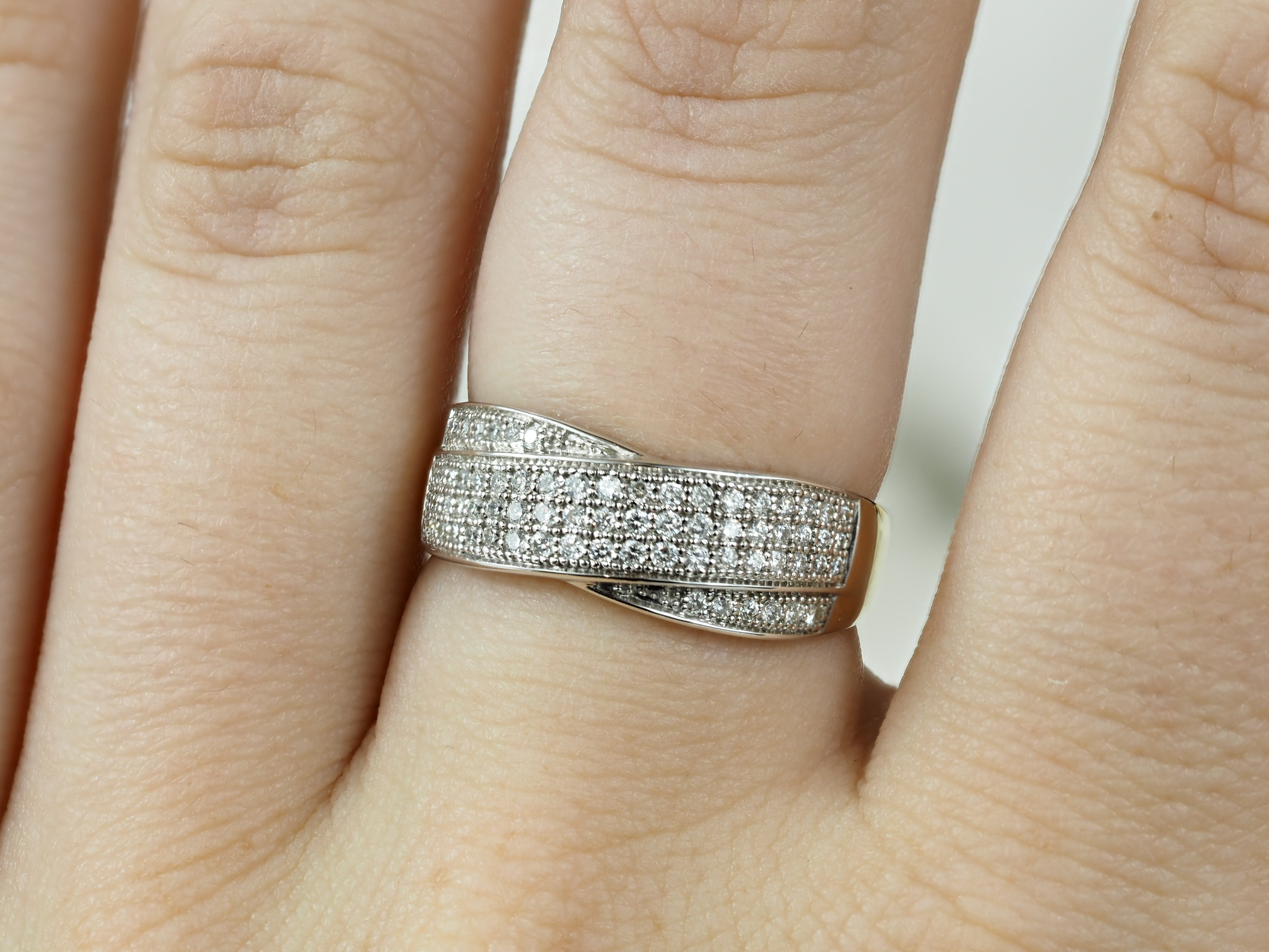9ct Yellow and White Gold Diamond Ring, 0.33ct Total