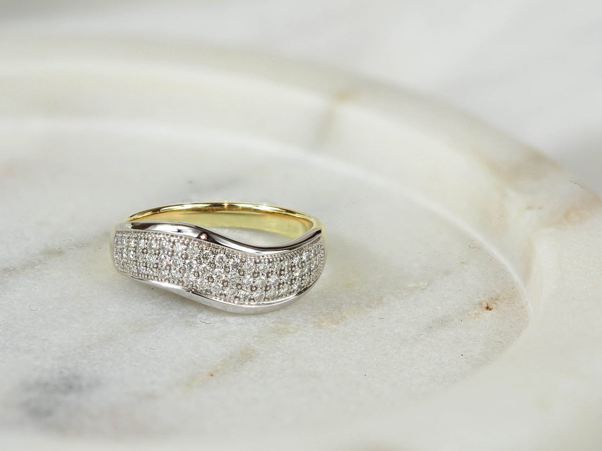 9ct Yellow and White Gold Diamond Ring, 0.33ct Total