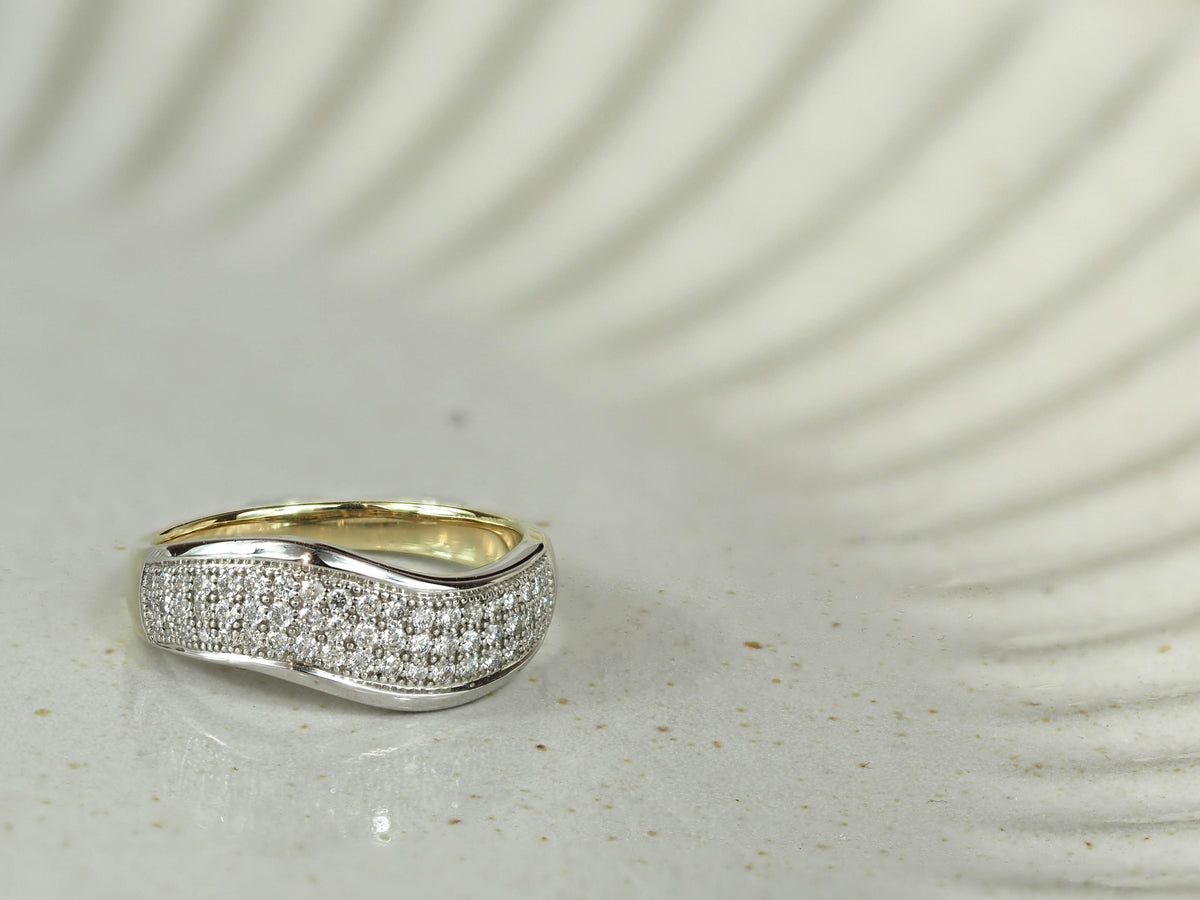 9ct Yellow and White Gold Diamond Ring, 0.33ct Total