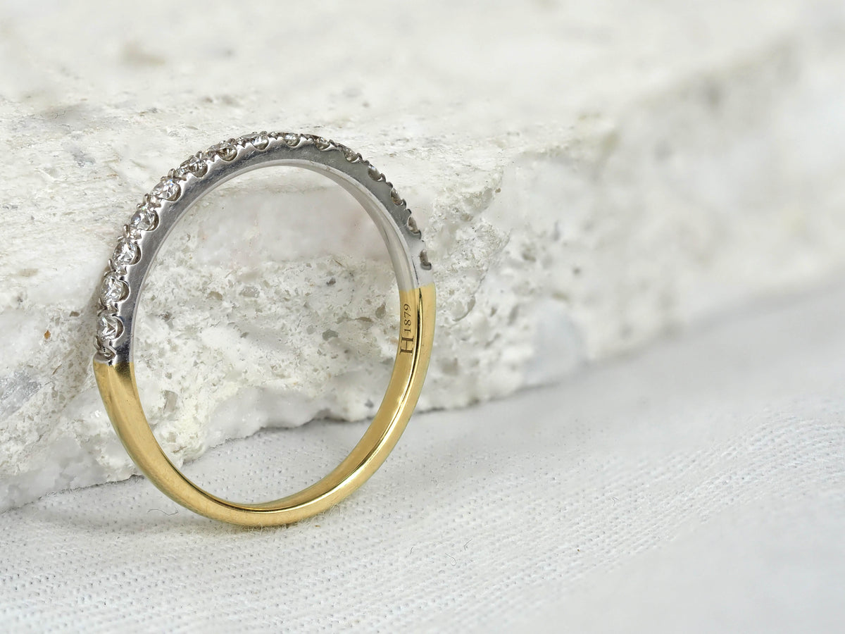 18ct Yellow and White gold Round Brilliant cut Diamond Ring, 0.33ct total
