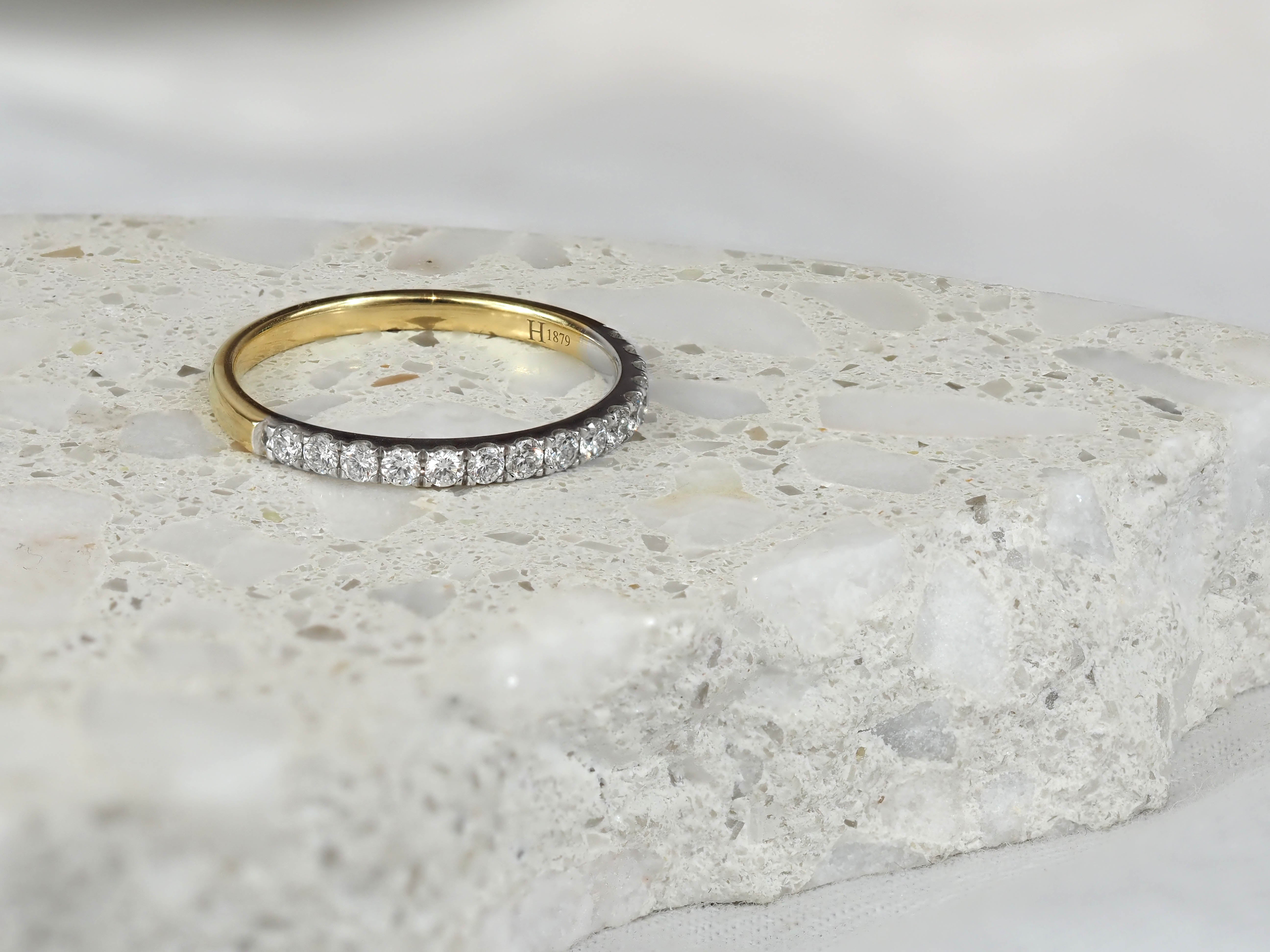 18ct Yellow and White gold Round Brilliant cut Diamond Ring, 0.33ct total