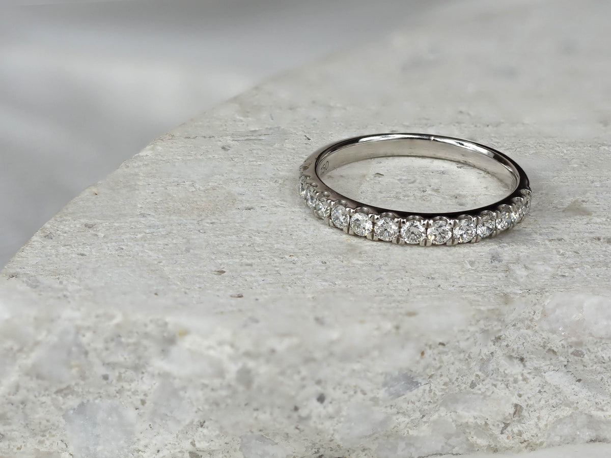 18ct White gold Round Brilliant cut Diamond Ring, 0.50ct total