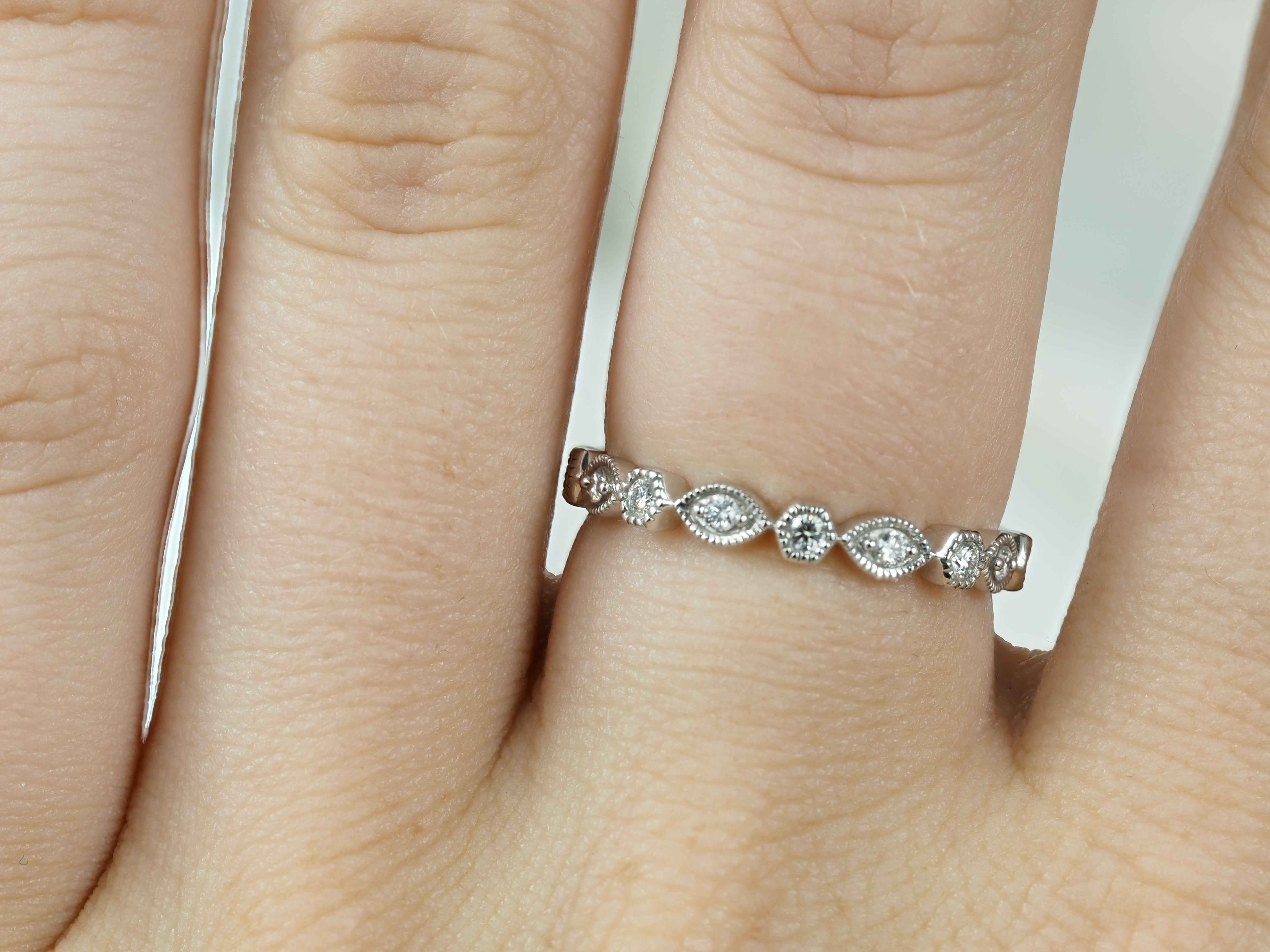 9ct Yellow and White Gold Vintage Style Diamond ring, 0.15ct total