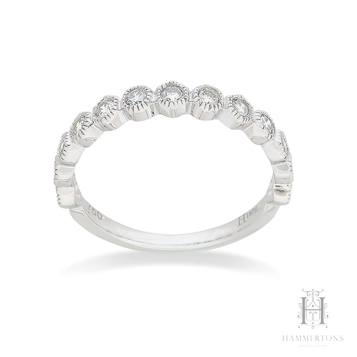 18ct White Gold Vintage Style wedder, with Round Diamonds equaling 0.36ct