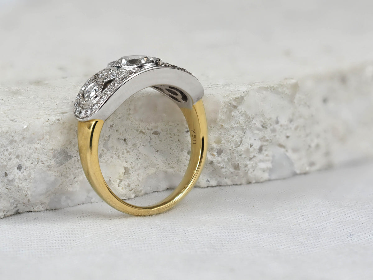 18ct Yellow and White Gold Vintage art deco Diamond Ring, 1.01 carats.