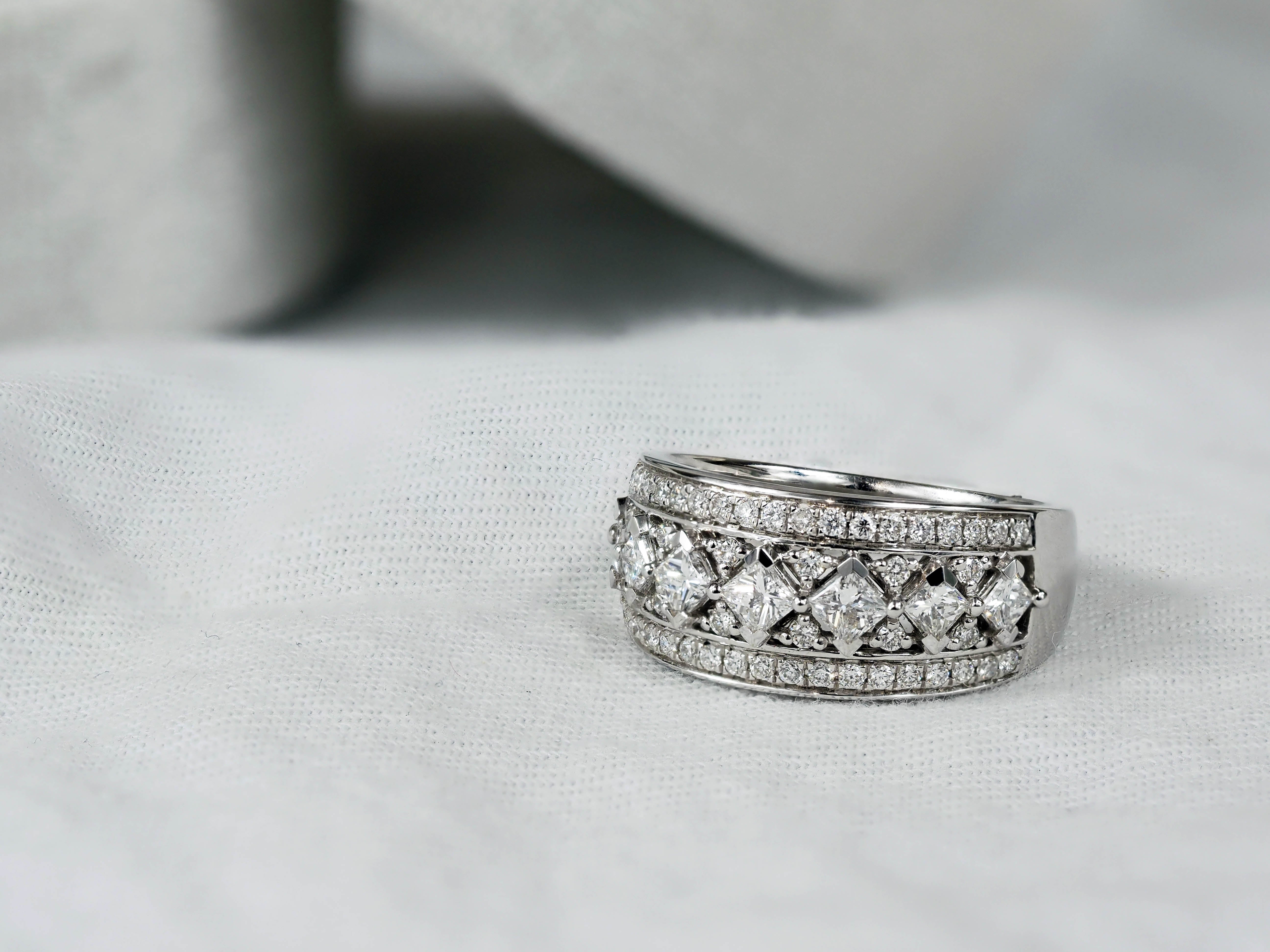 18 Carat White Gold Wide Princess Cut Ring, 1.04 Carats Total.