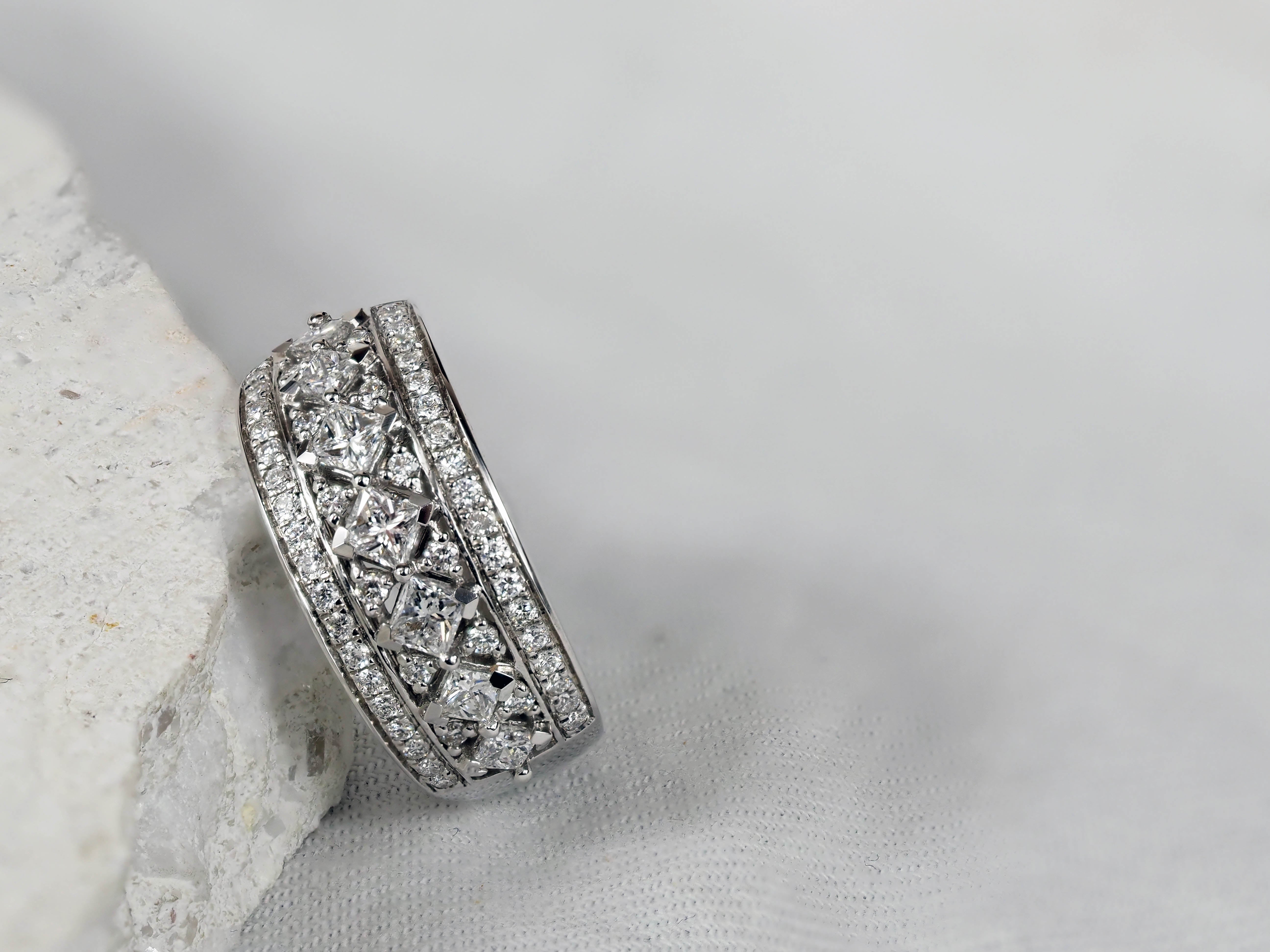 18 Carat White Gold Wide Princess Cut Ring, 1.04 Carats Total.