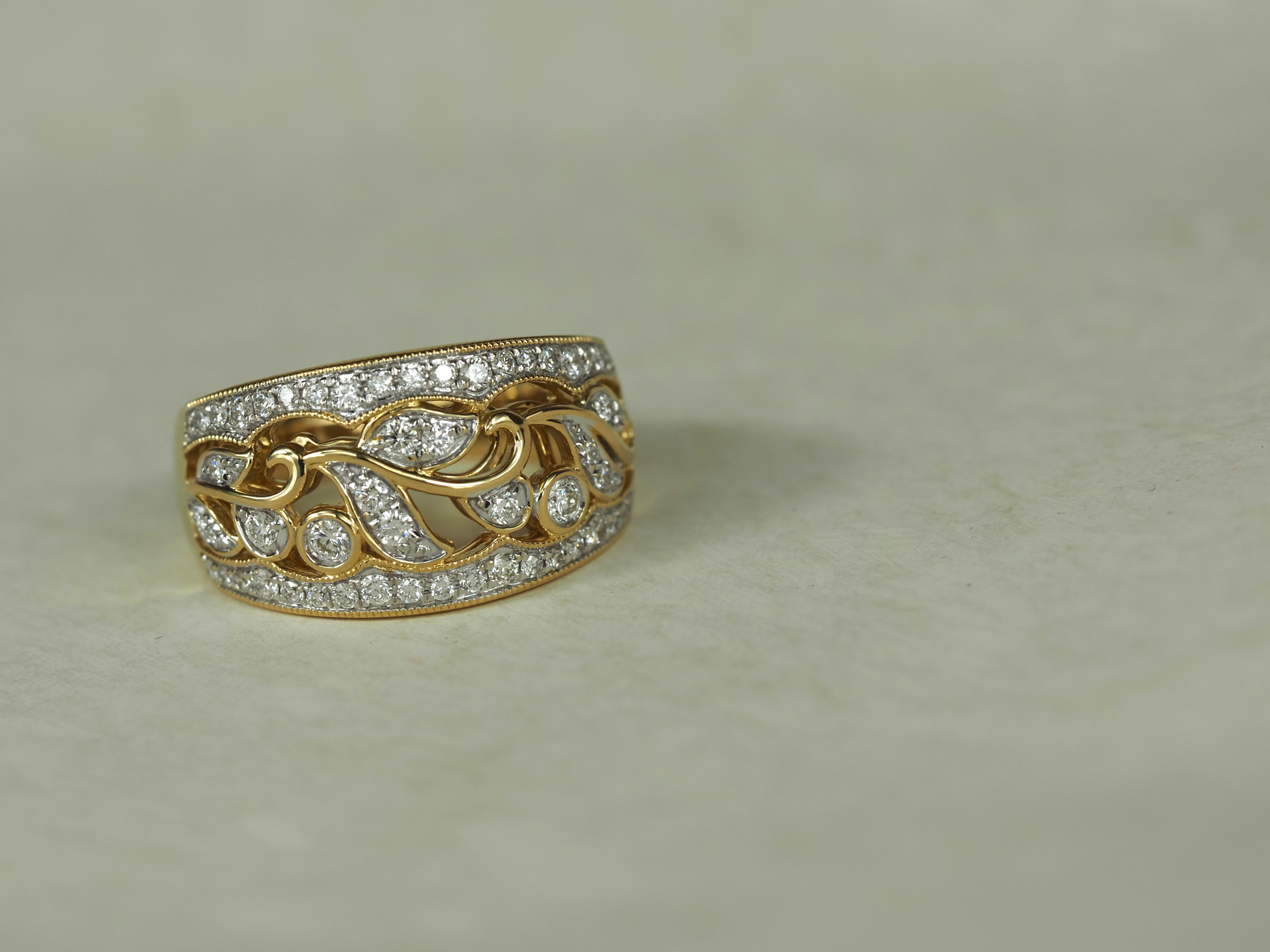 18ct Yellow and White Gold Filigree Diamond Ring, 0.509ct total