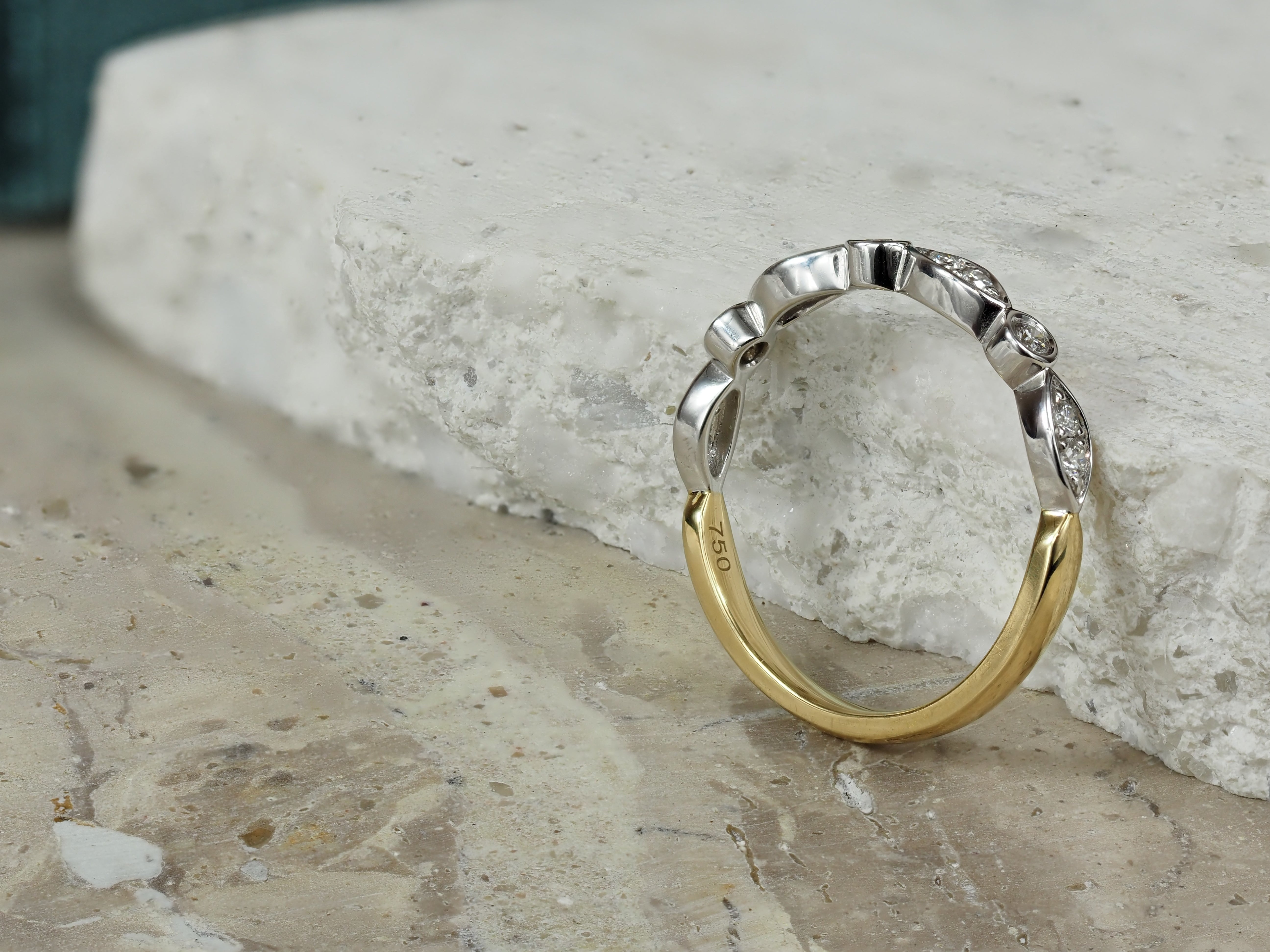18ct Yellow and White Gold Round and Marquise Shaped Diamond Ring, 0.20ct Total