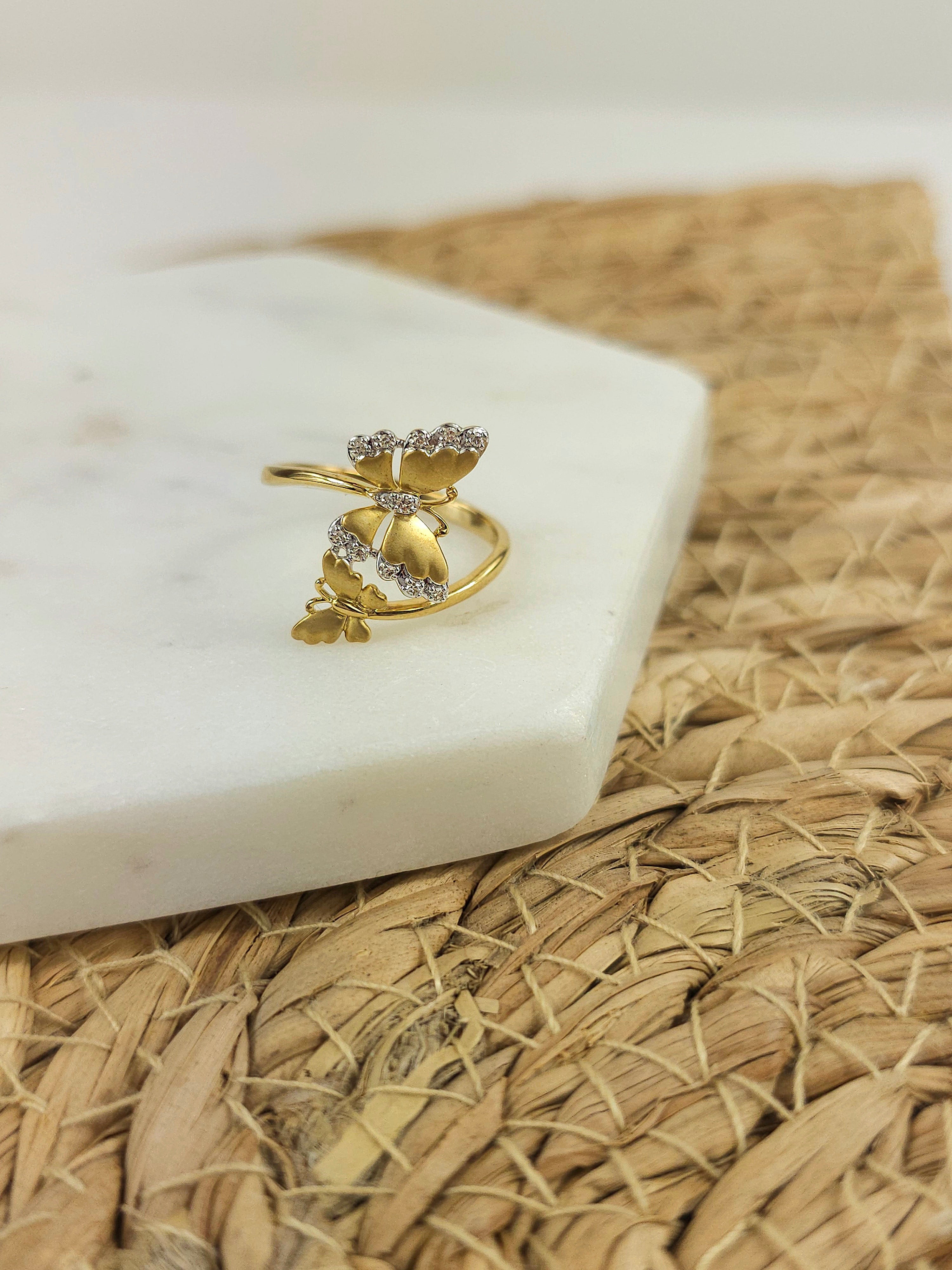 9ct Yellow Gold Double Butterfly shape and Diamond ring