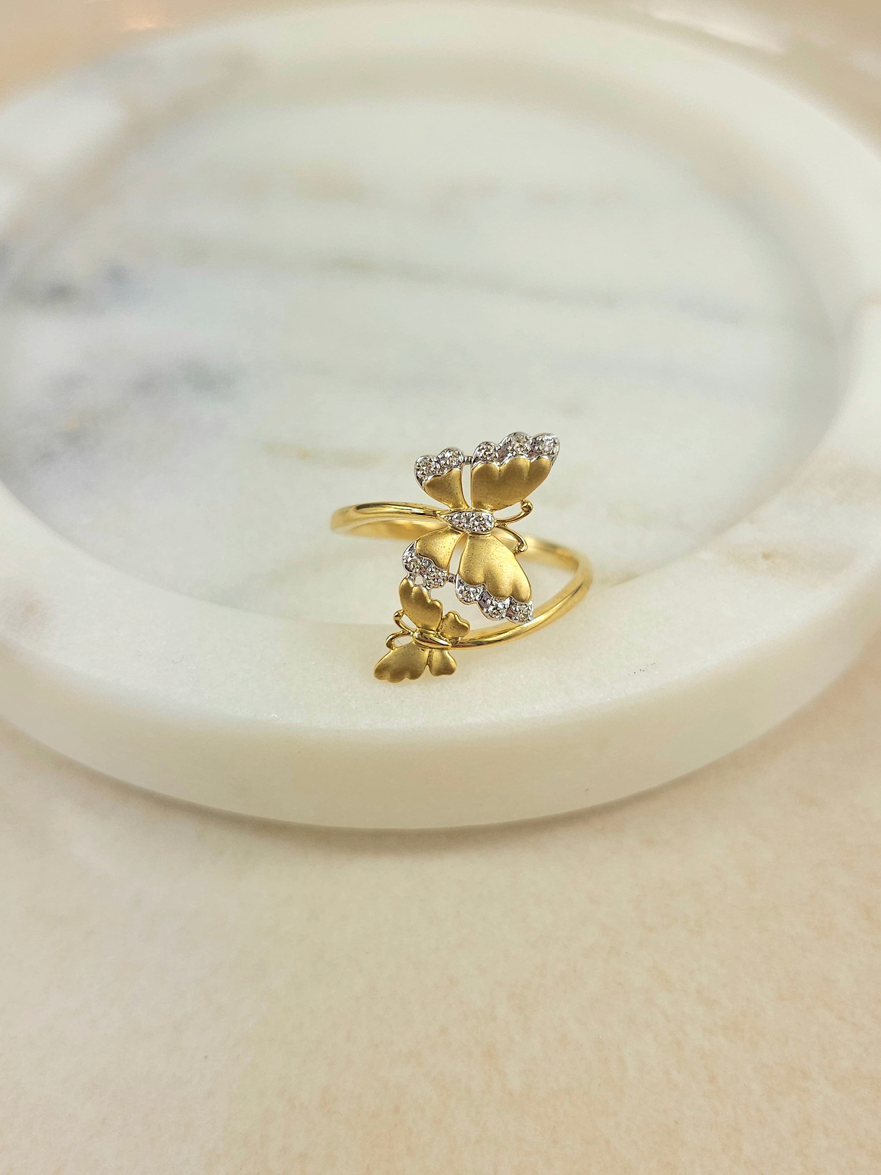 9ct Yellow Gold Double Butterfly shape and Diamond ring