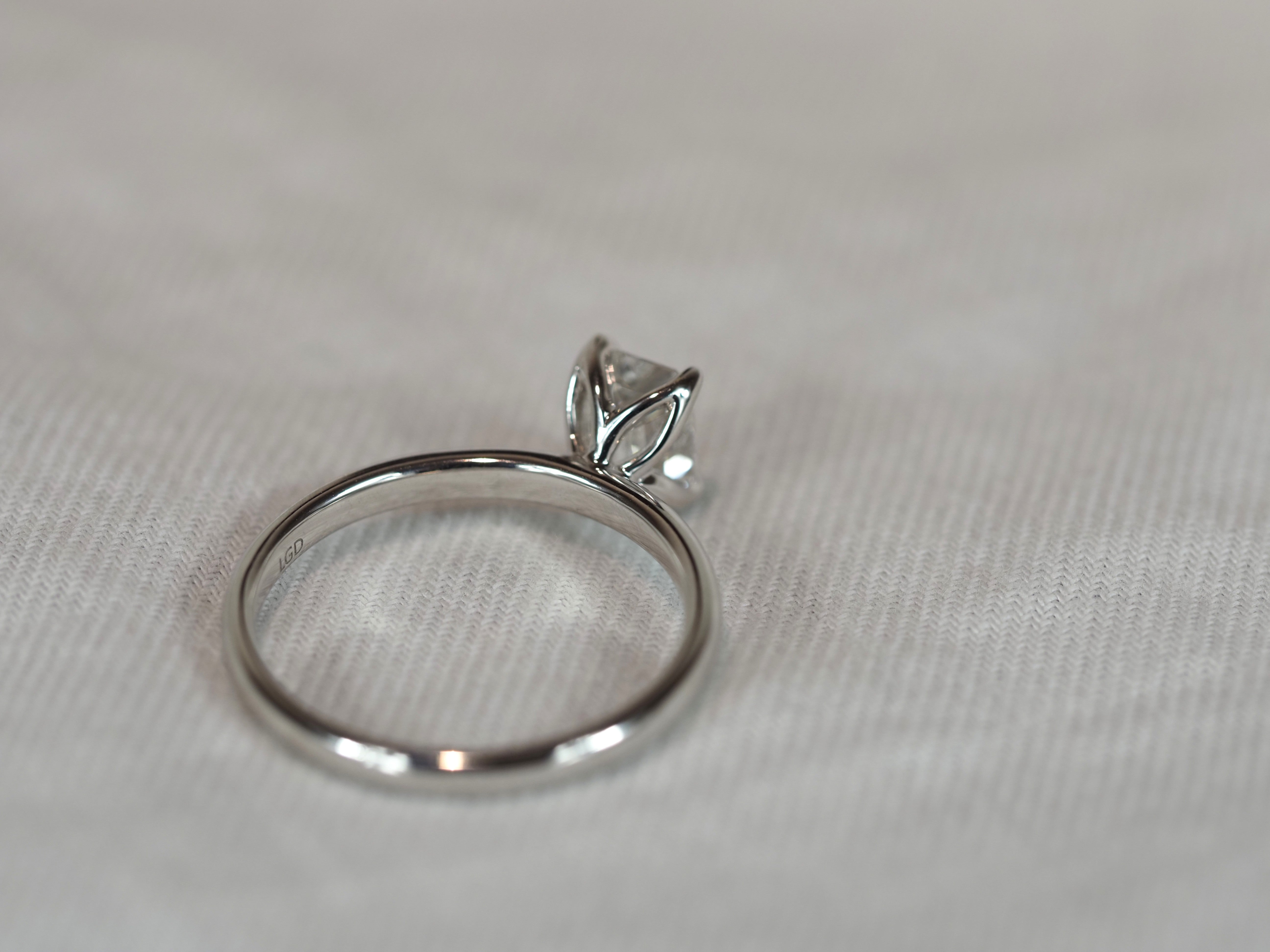 14ct White Gold Lab-Grown Emerald Cut Diamond Ring, 1ct Centre