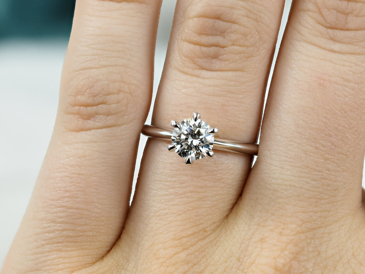 9ct White Gold Lab-Grown Round Brilliant Cut Diamond Engagement Ring, 1ct Centre