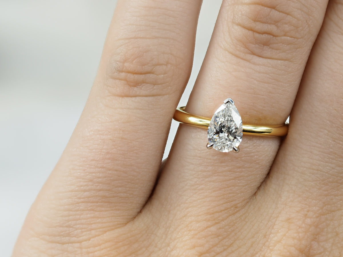18ct Yellow and White Gold Lab-Grown Pear cut Diamond Engagement ring, 1ct Centre