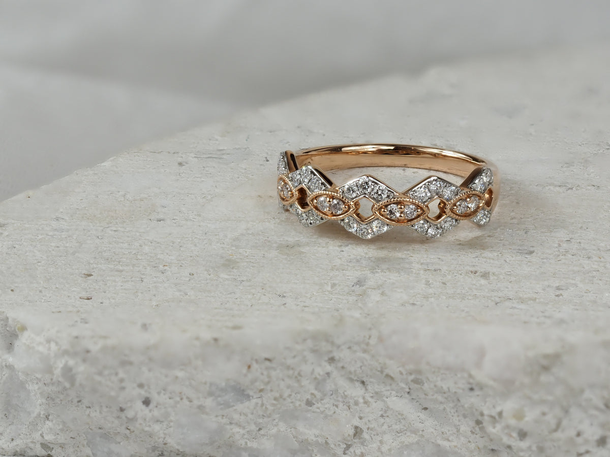 18ct Rose and White Gold Pink Diamond and Diamond ring, 0.40ct total