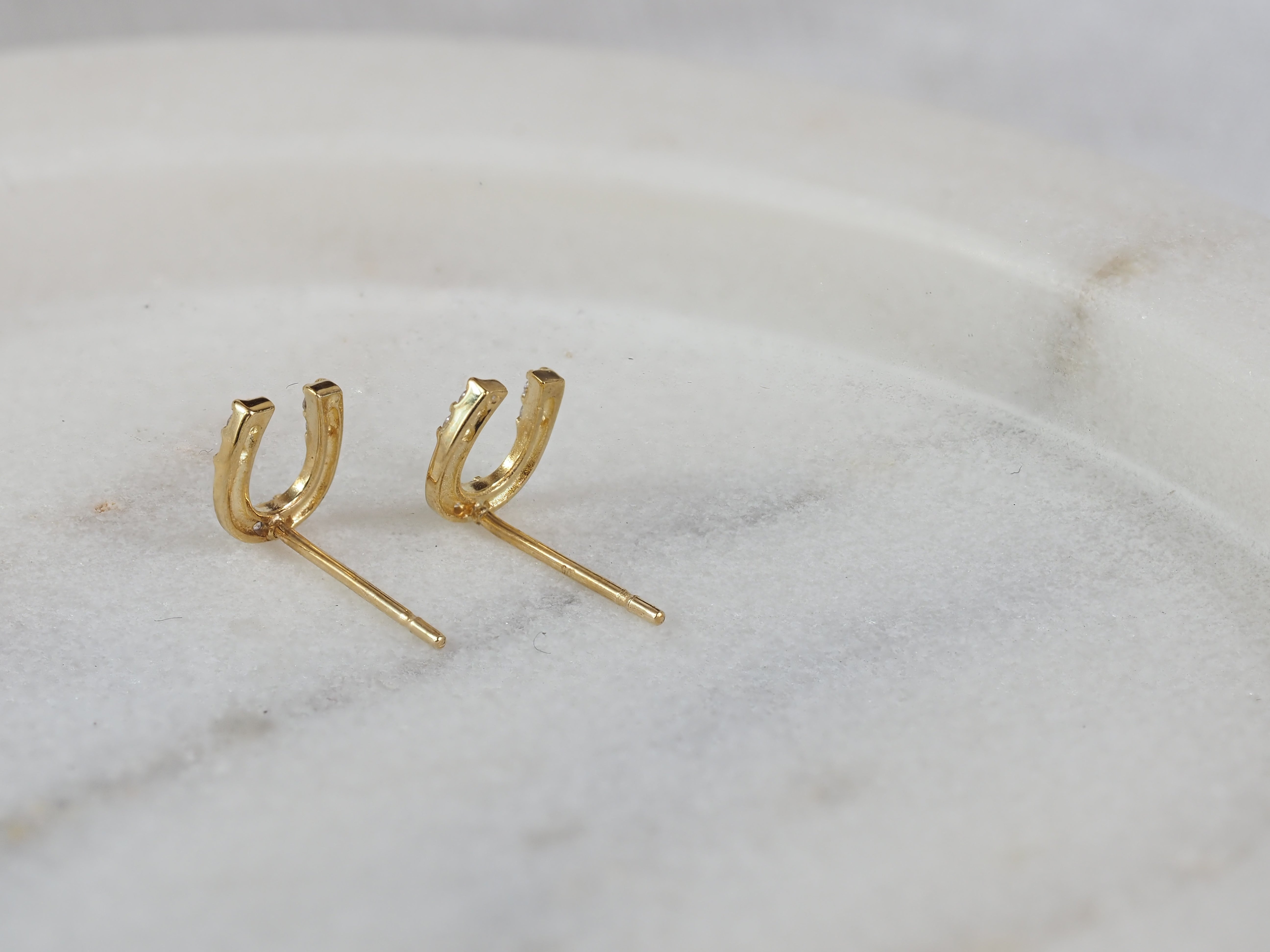 9ct Yellow Gold Horseshoe Stud Earrings