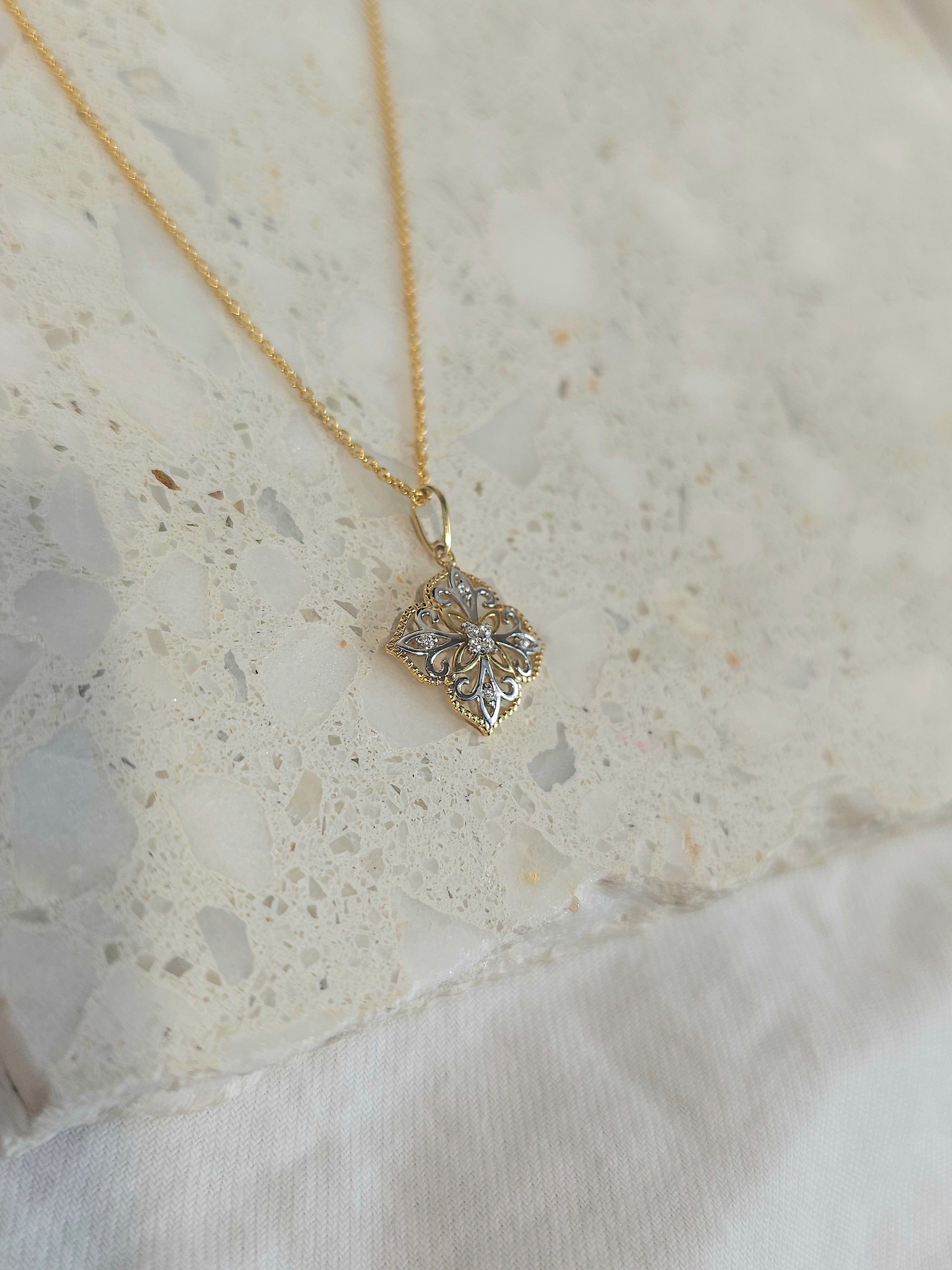 9ct gold 2 tone stone set pendant