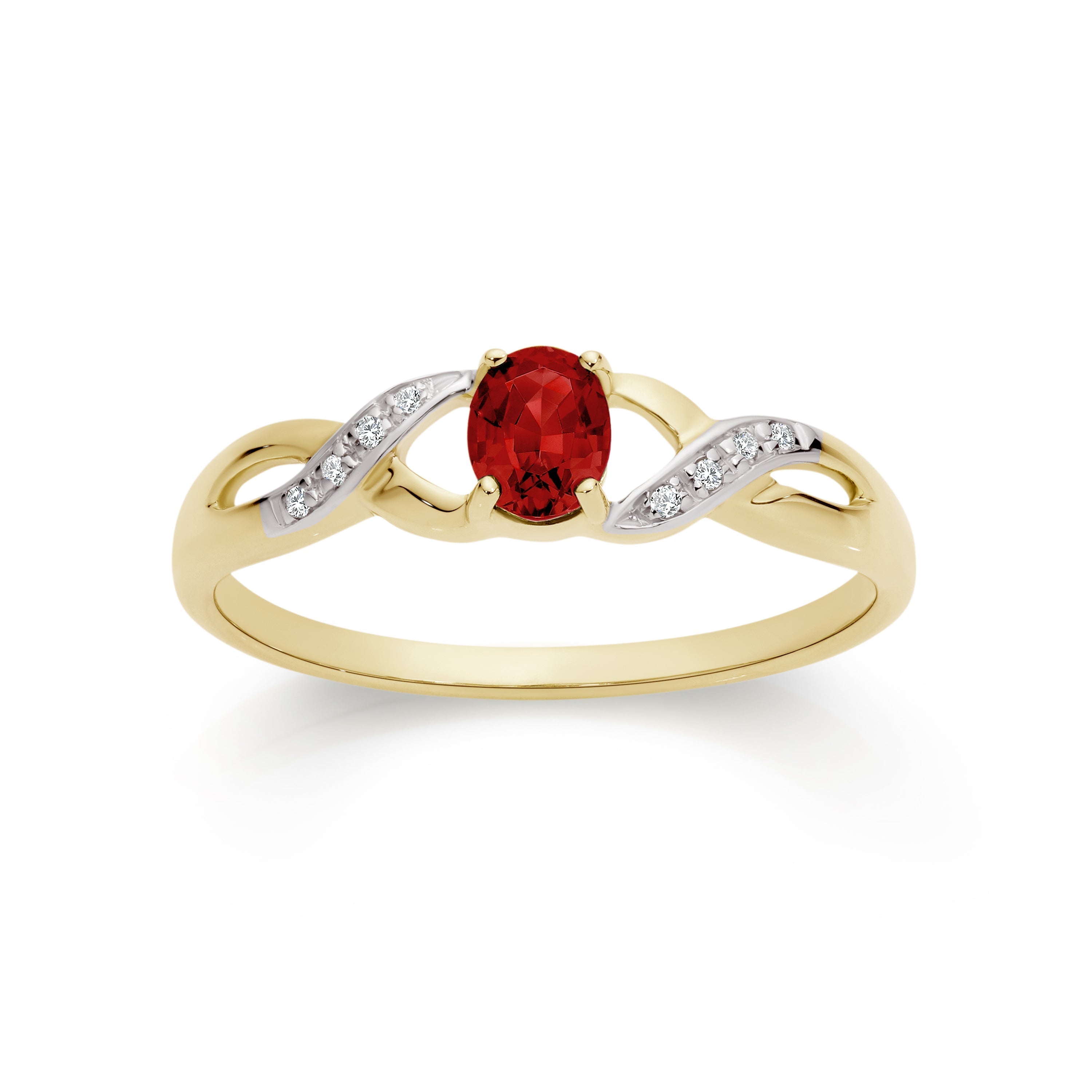 9ct Yellow Gold Garnet and Diamond Ring