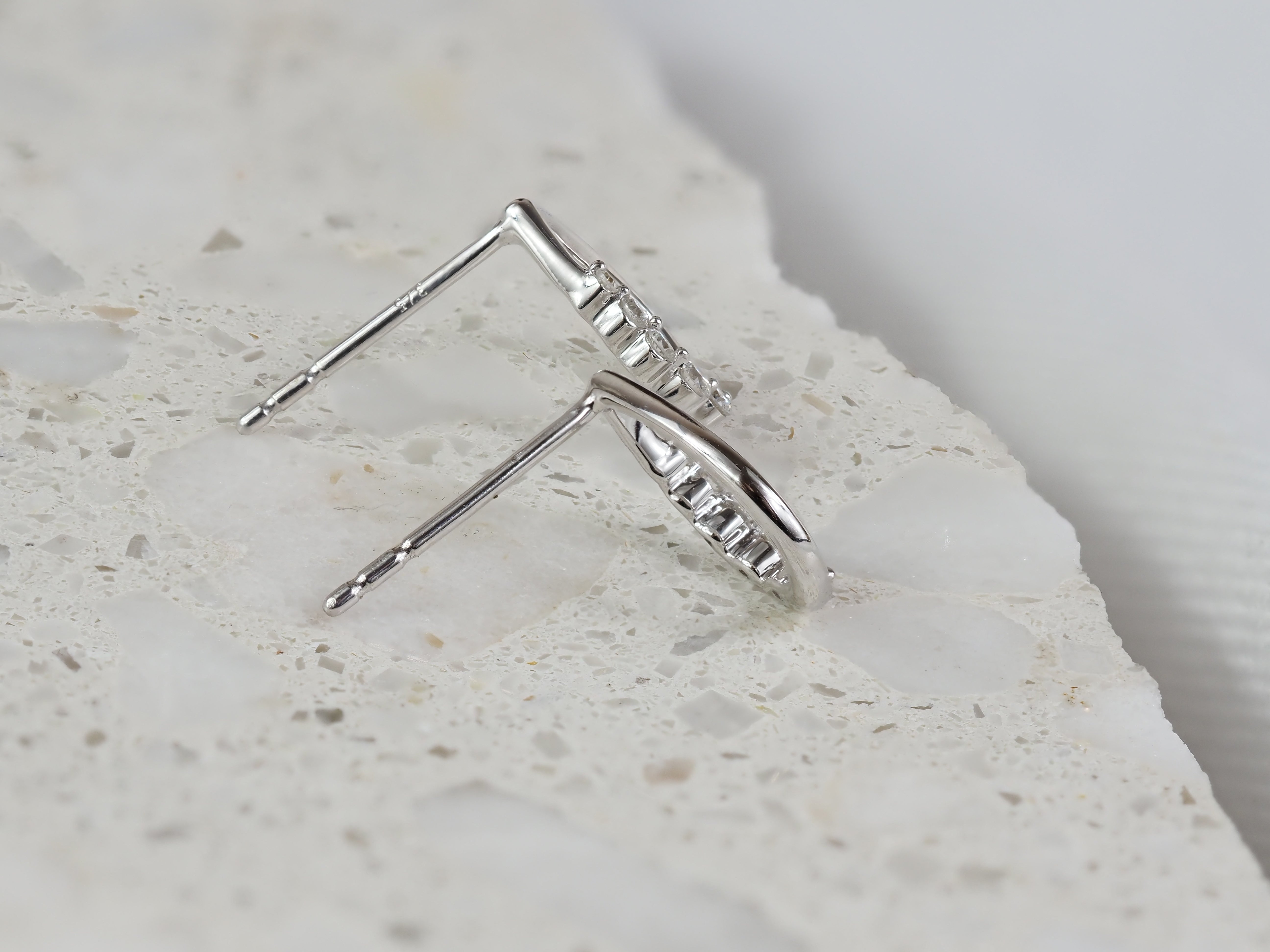 9ct White Gold Open Pear Diamond Stud Earrings