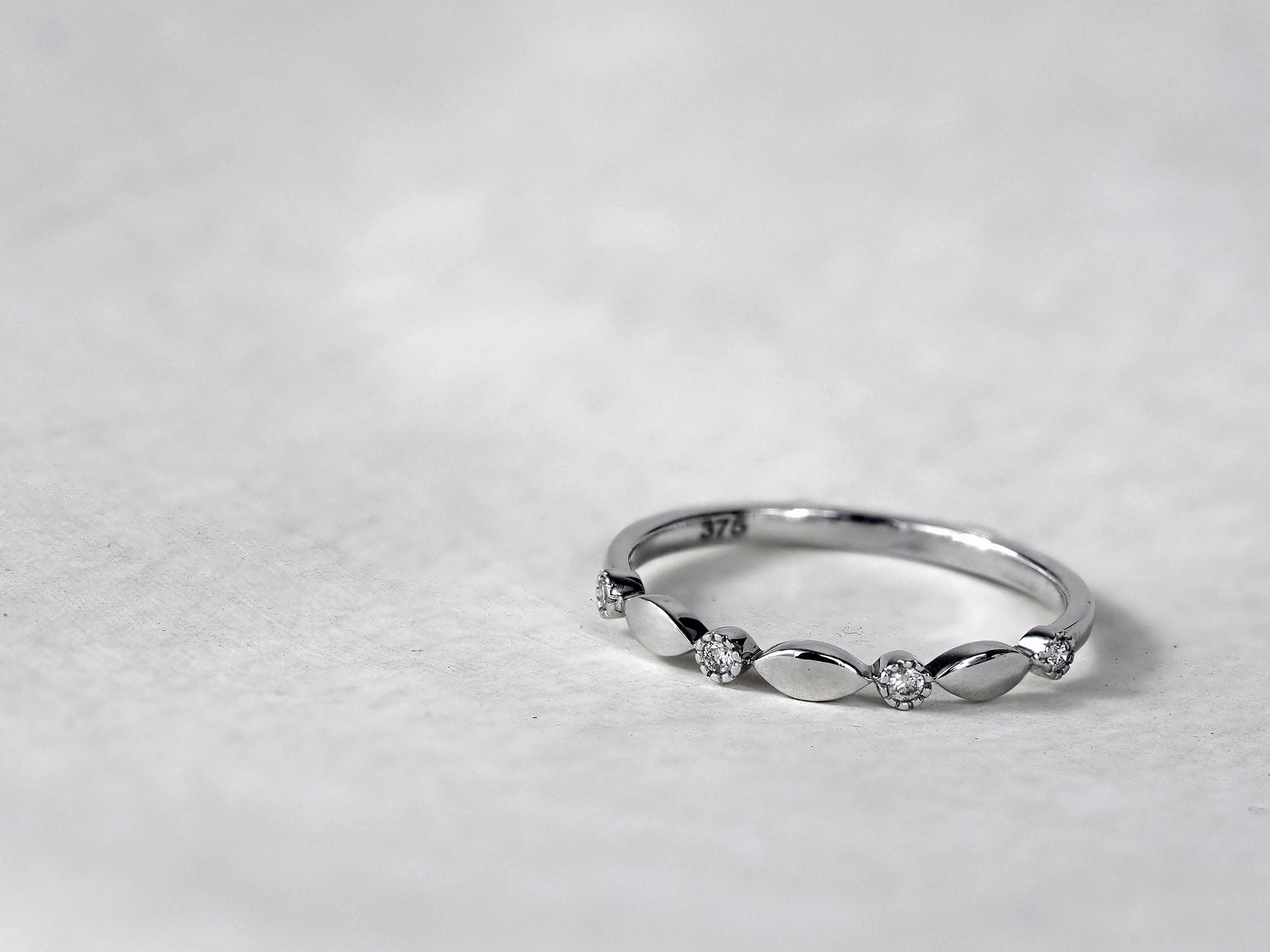 9ct White Gold Milgrain Diamond Ring