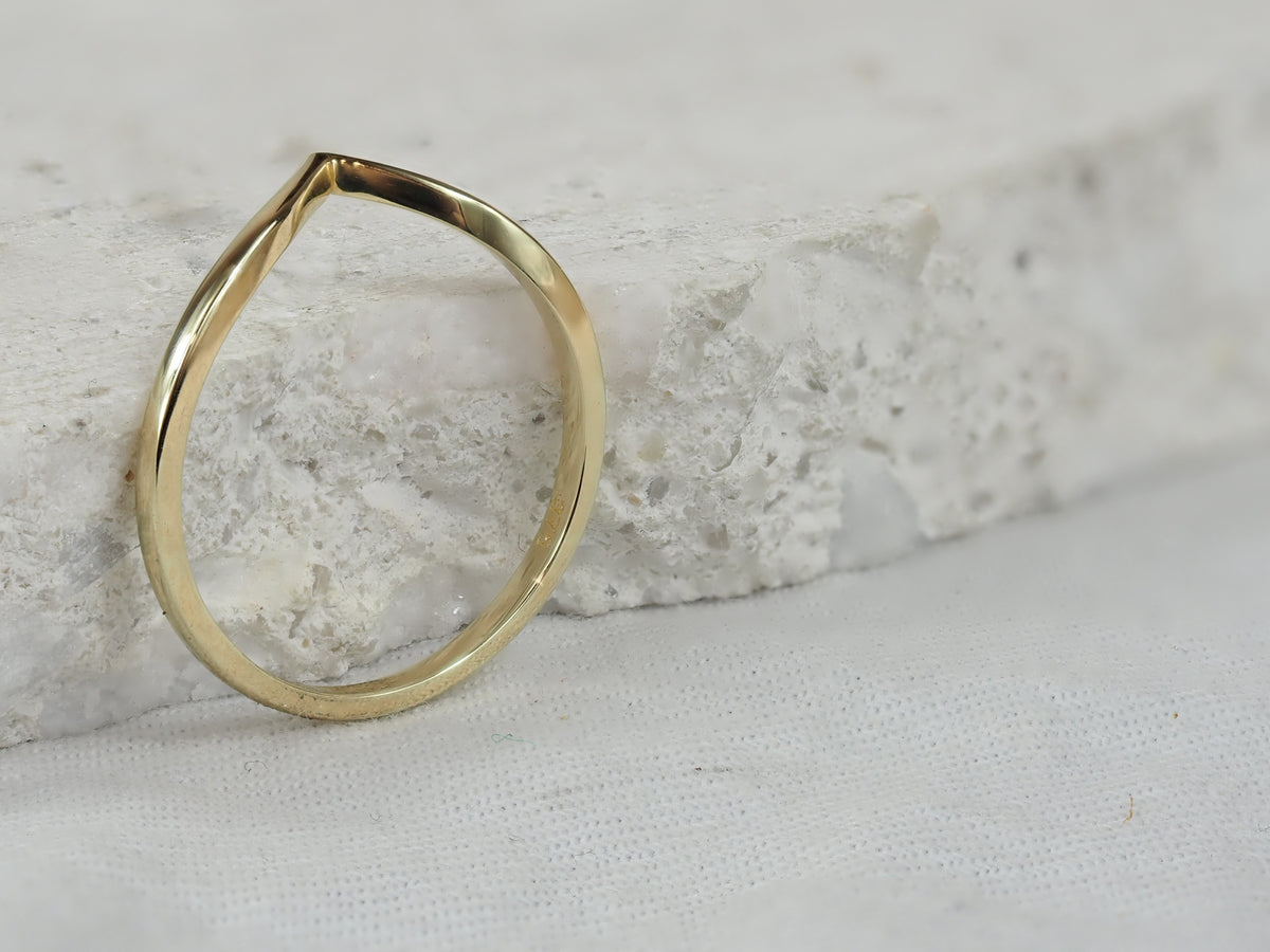 9ct Yellow Gold Wish Ring