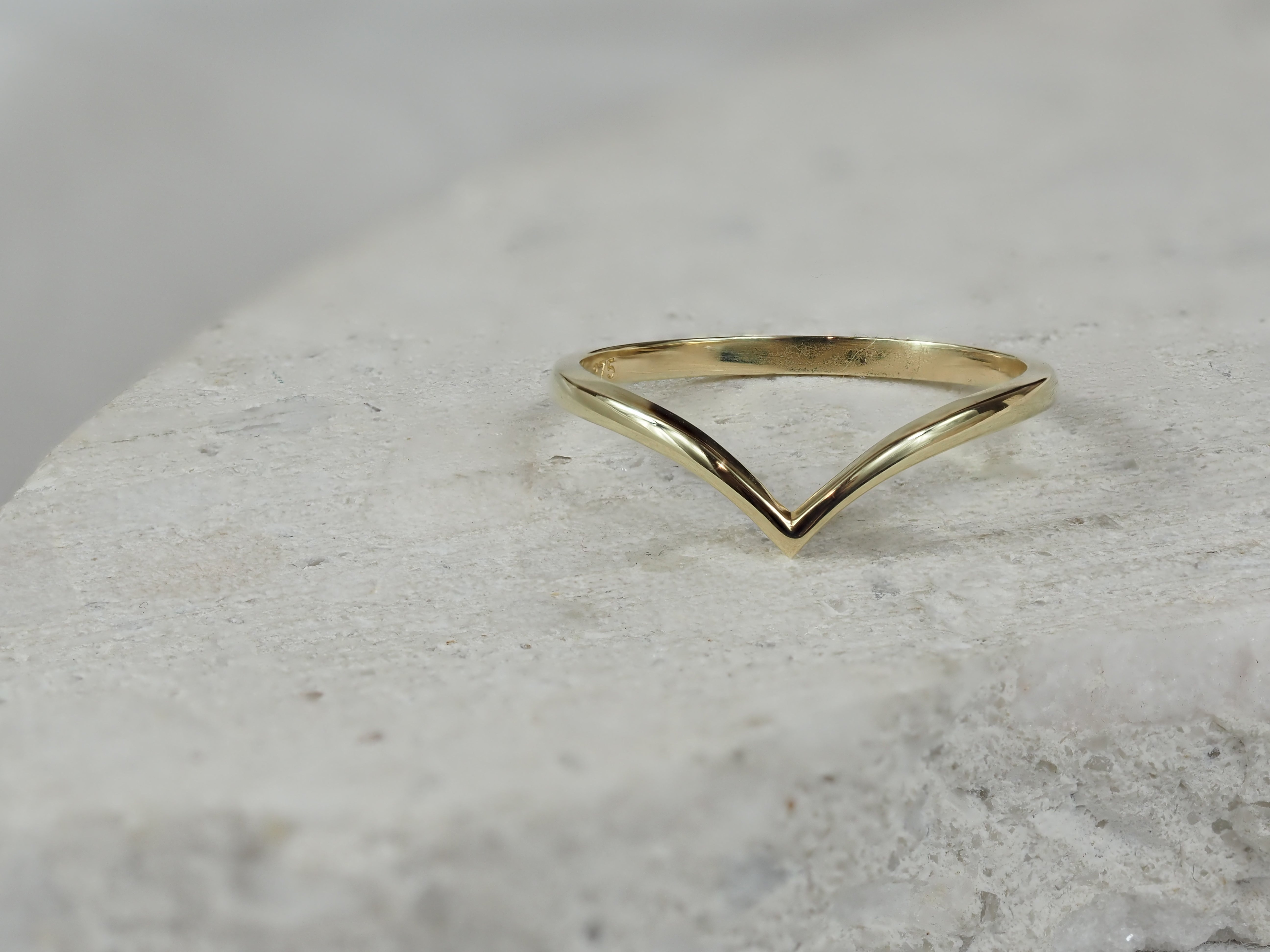 9ct Yellow Gold Wish Ring