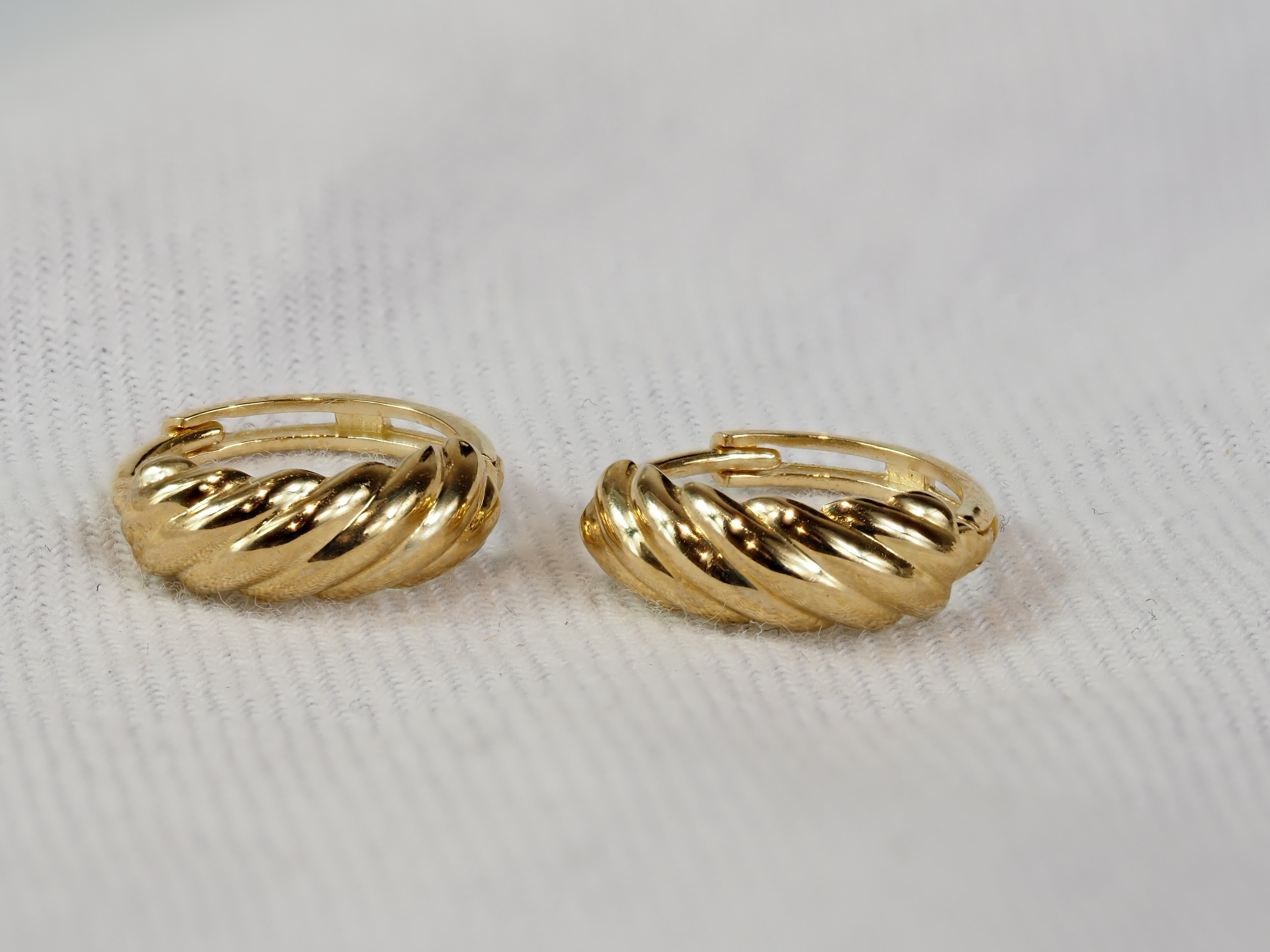 9ct Yellow Gold Wide Twist Huggie Earrings