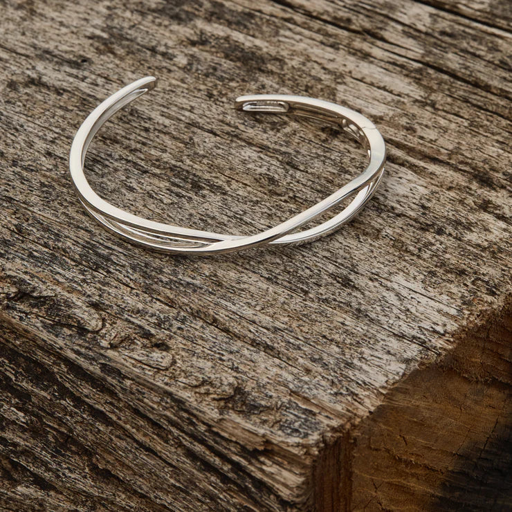 Najo Amara Hinged Cuff Bangle
