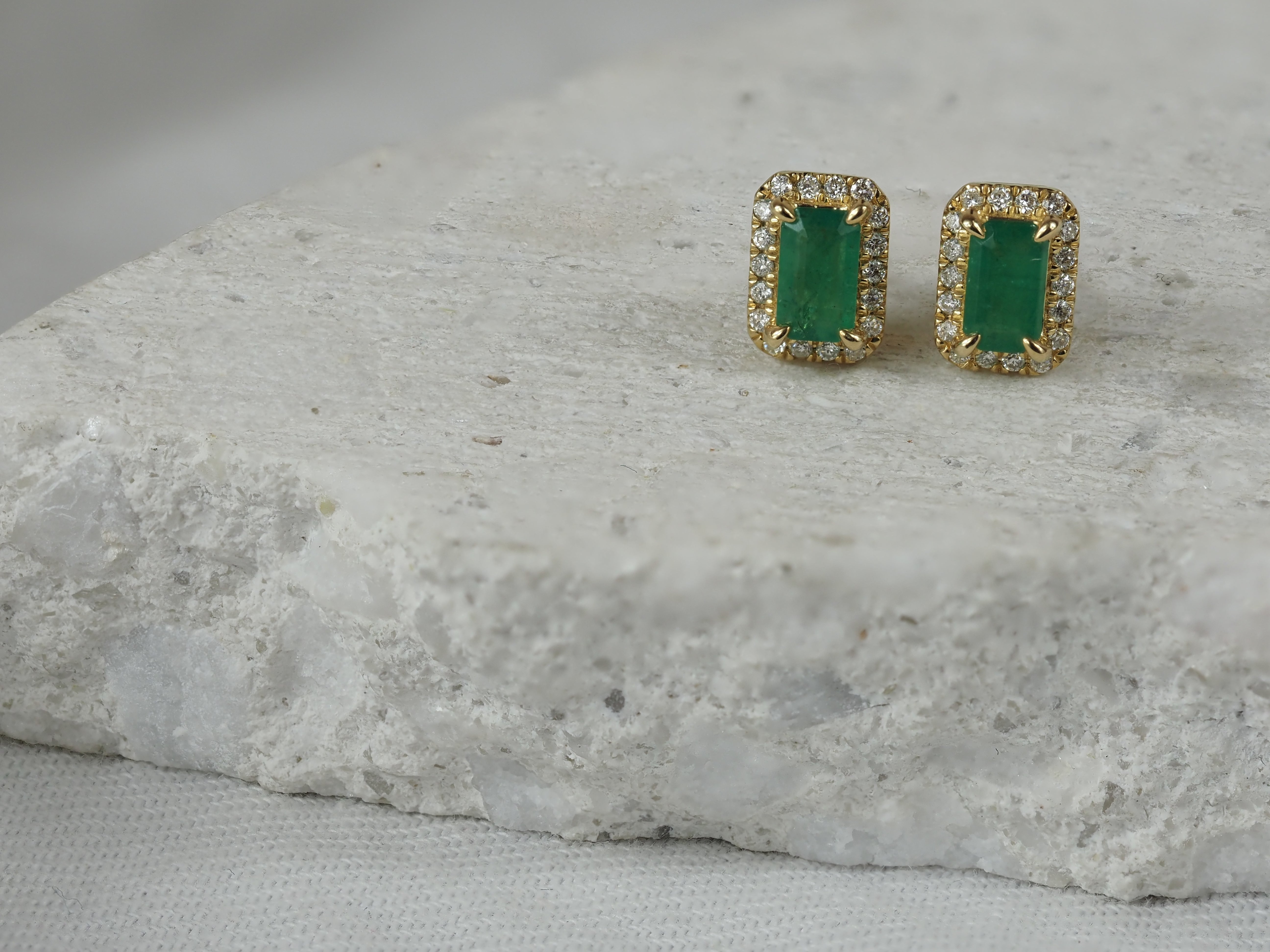 9ct Yellow Gold Emerald and Diamond stud earrings