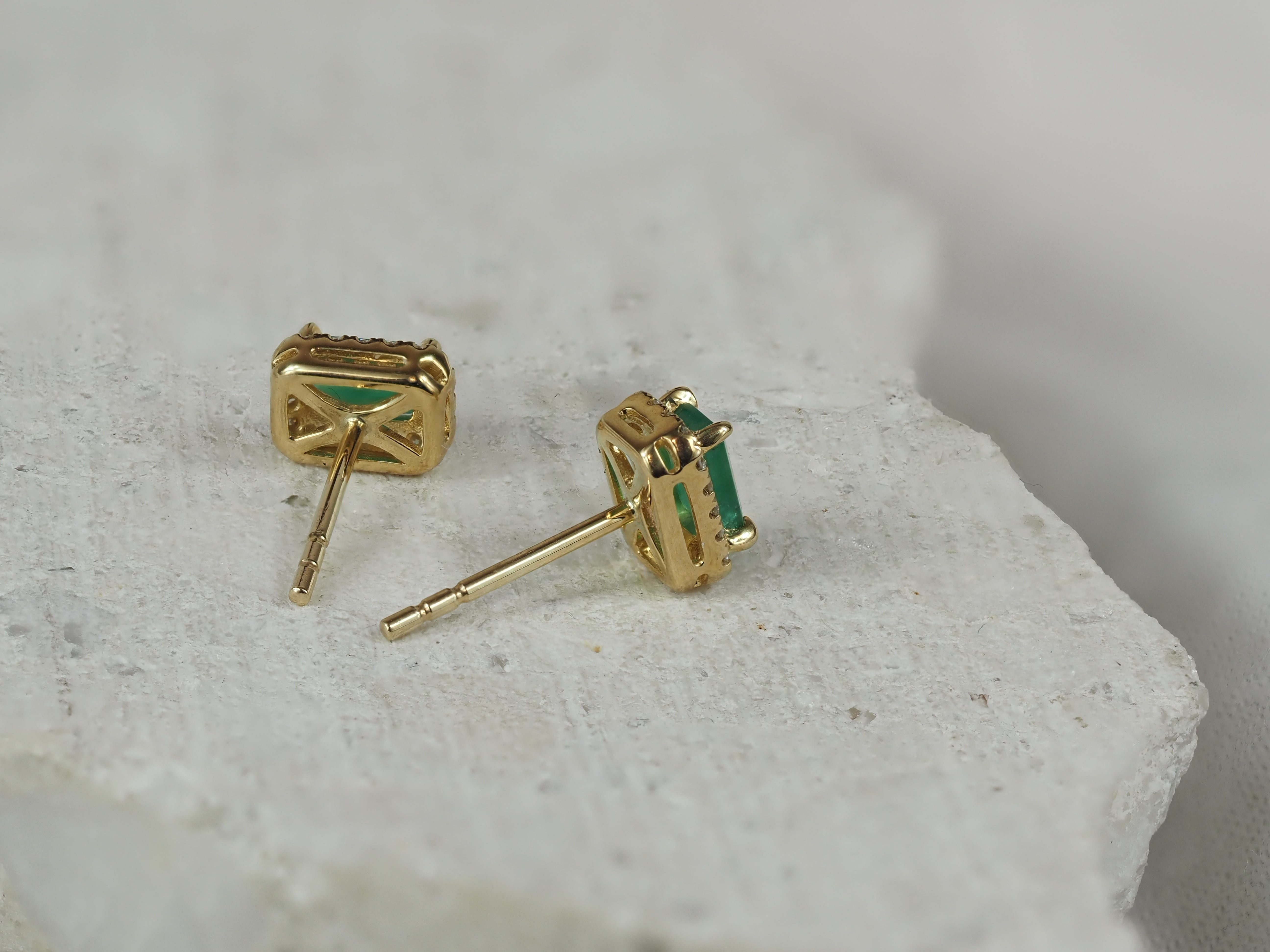 9ct Yellow Gold Emerald and Diamond stud earrings