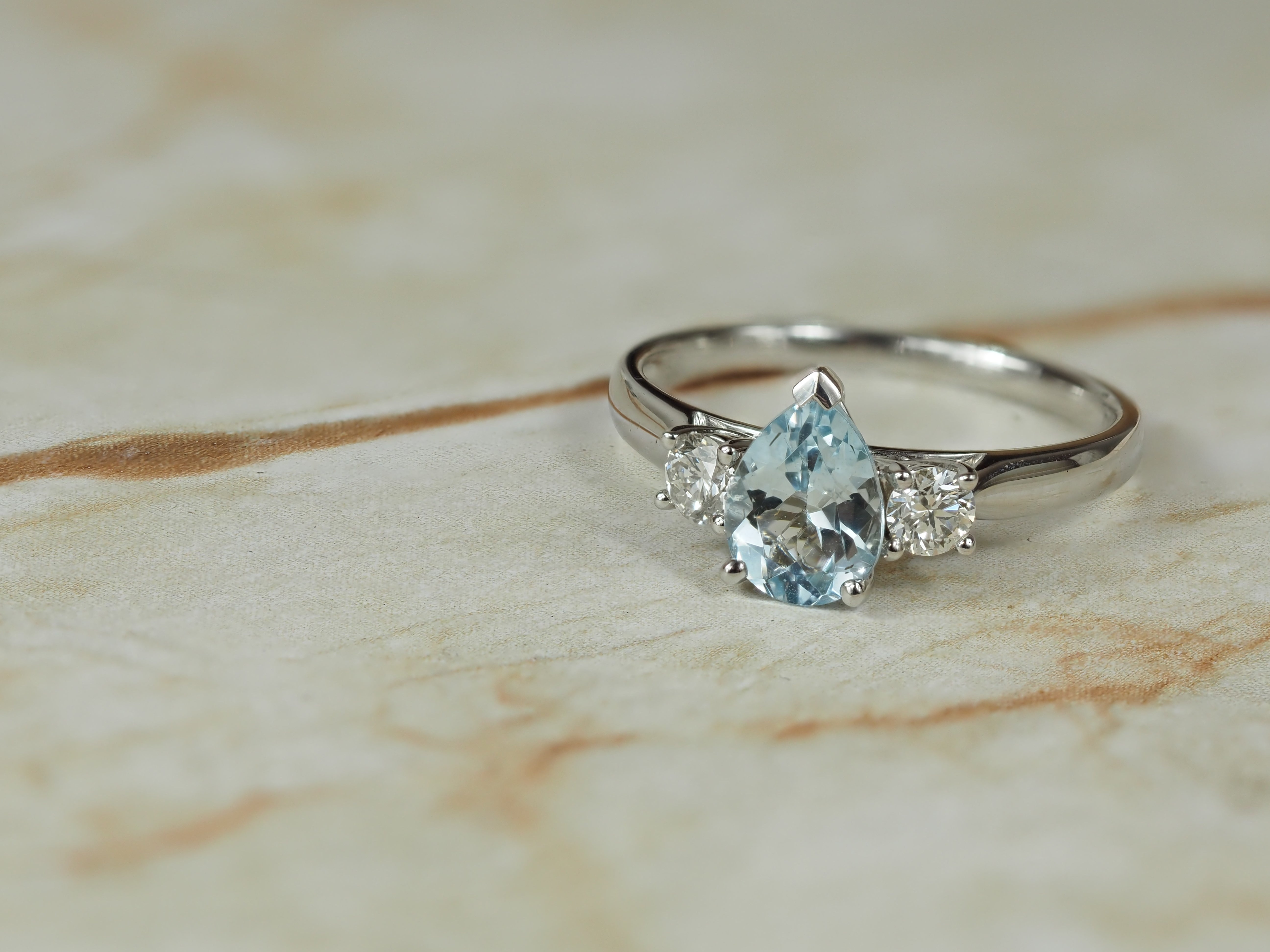 18ct White Gold Aquamarine and Diamond dress ring