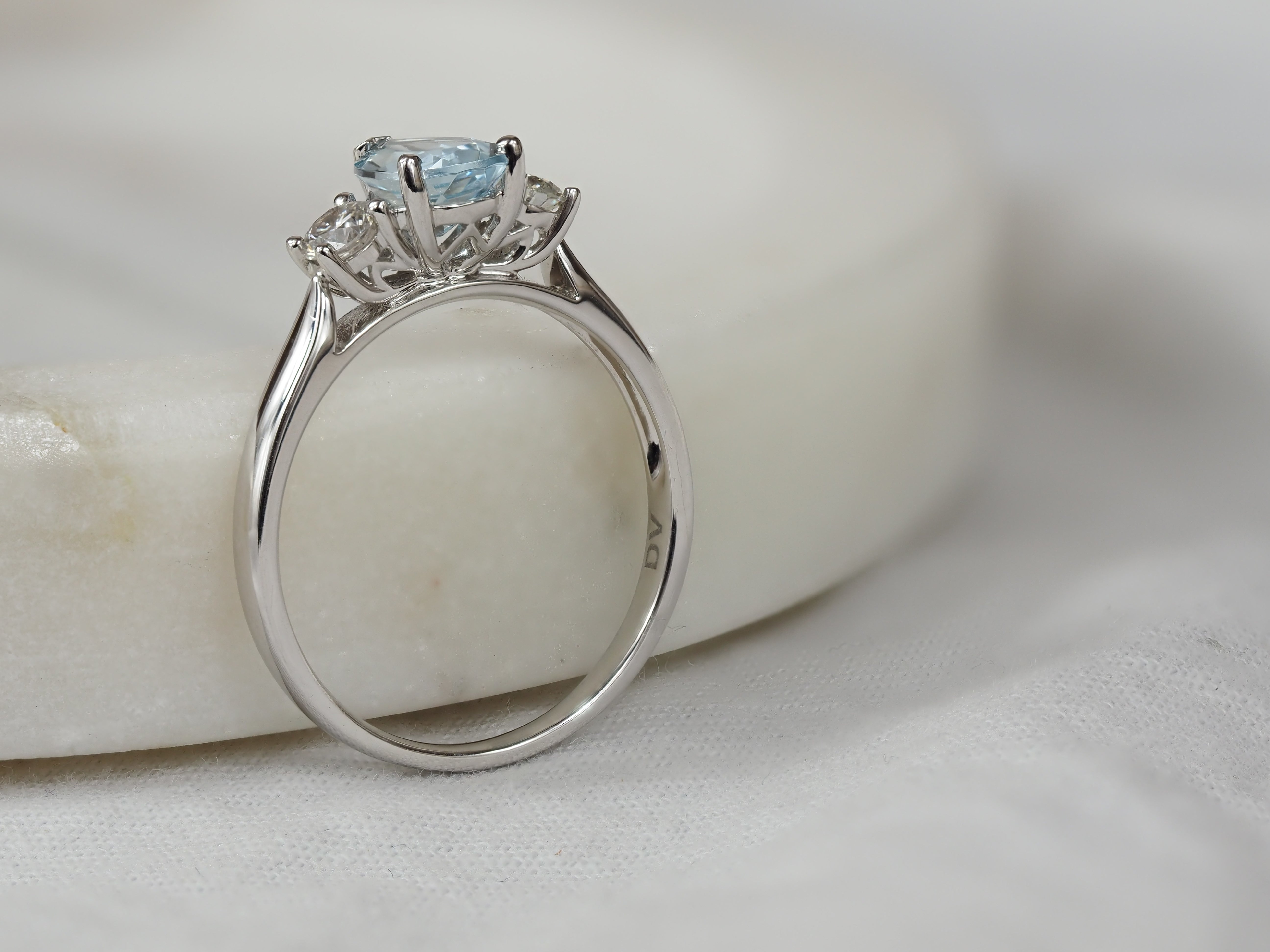 18ct White Gold Aquamarine and Diamond dress ring