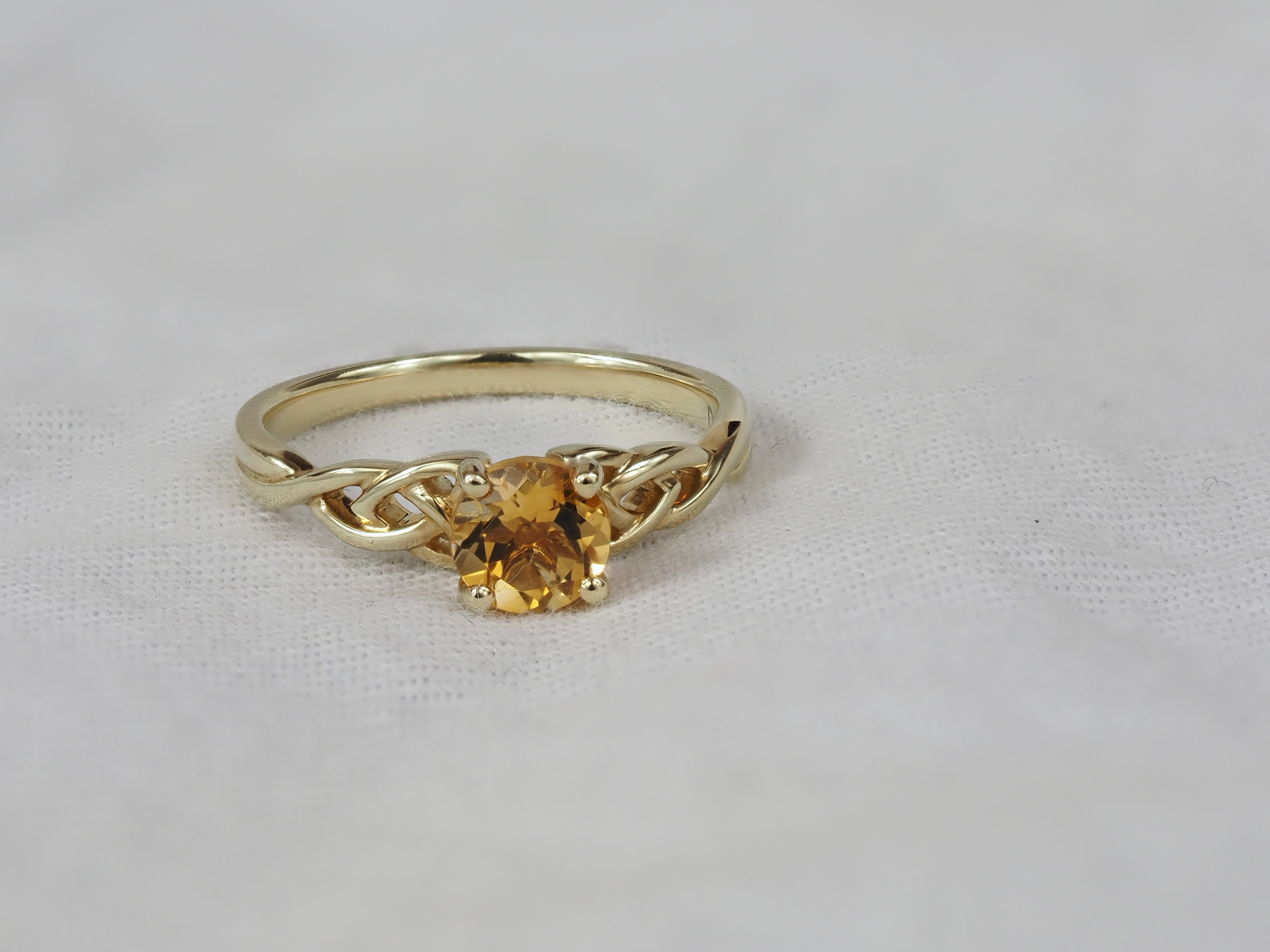 9ct Yellow Gold Citrine ring