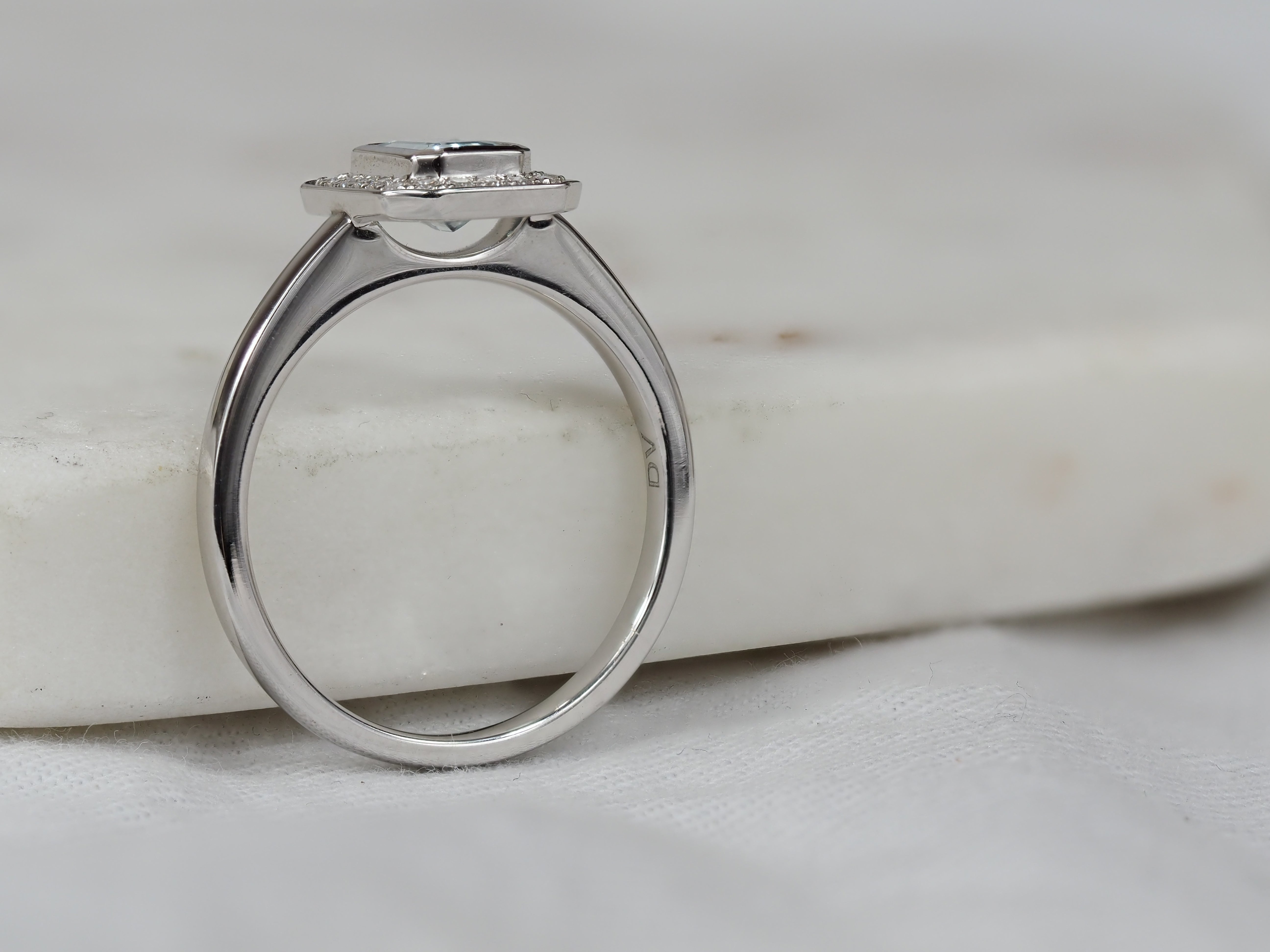 18ct White Gold Aquamarine and Diamond ring