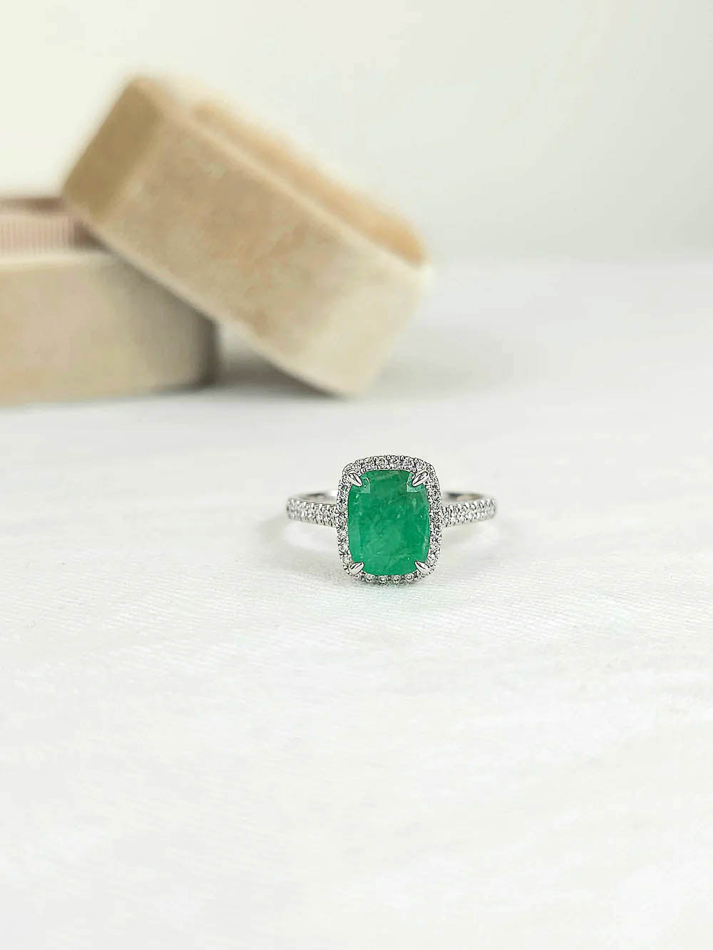 18ct White Gold Natural Emerald and Diamond Ring, 2ct Centre