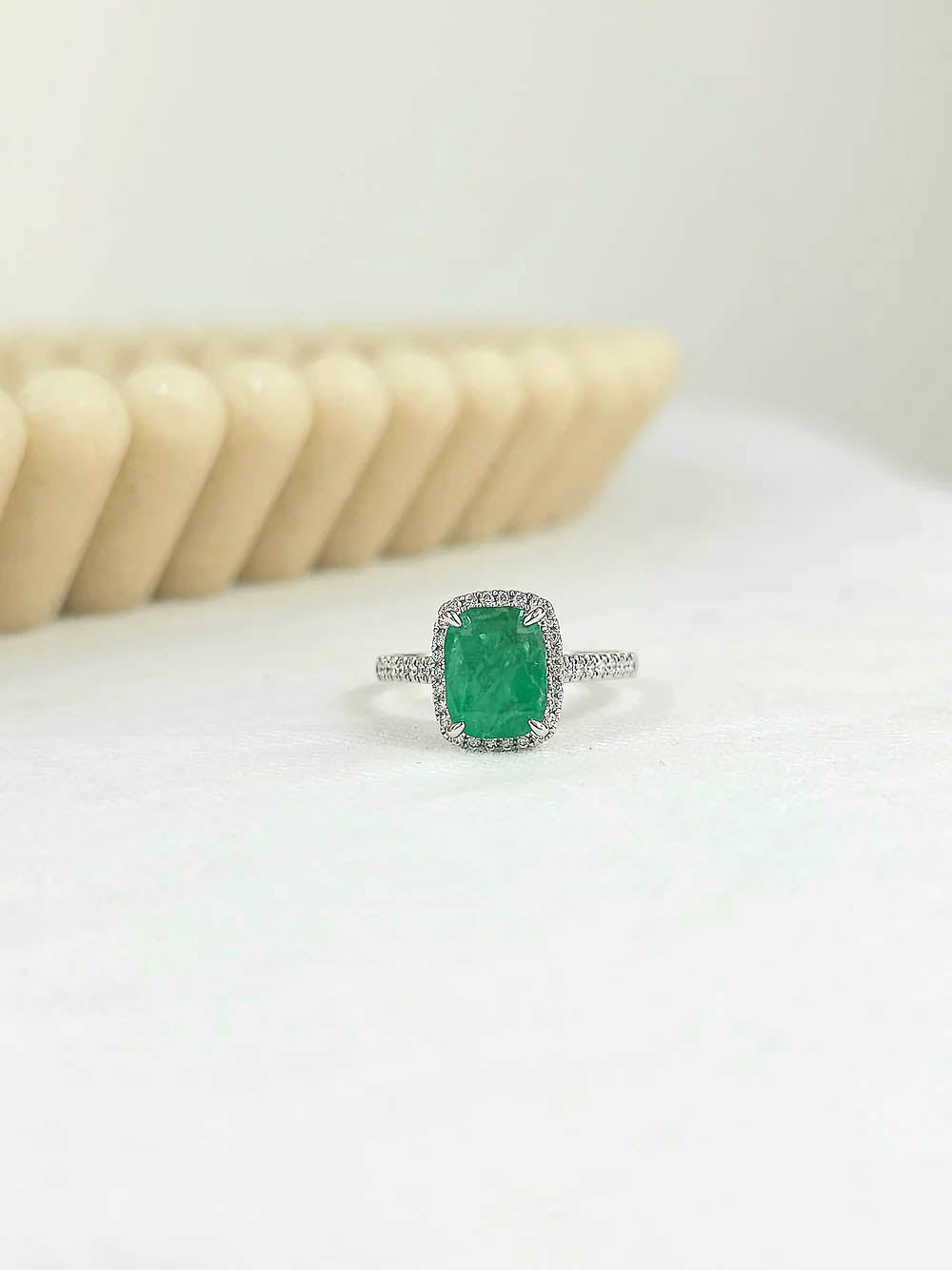 18ct White Gold Natural Emerald and Diamond Ring, 2ct Centre