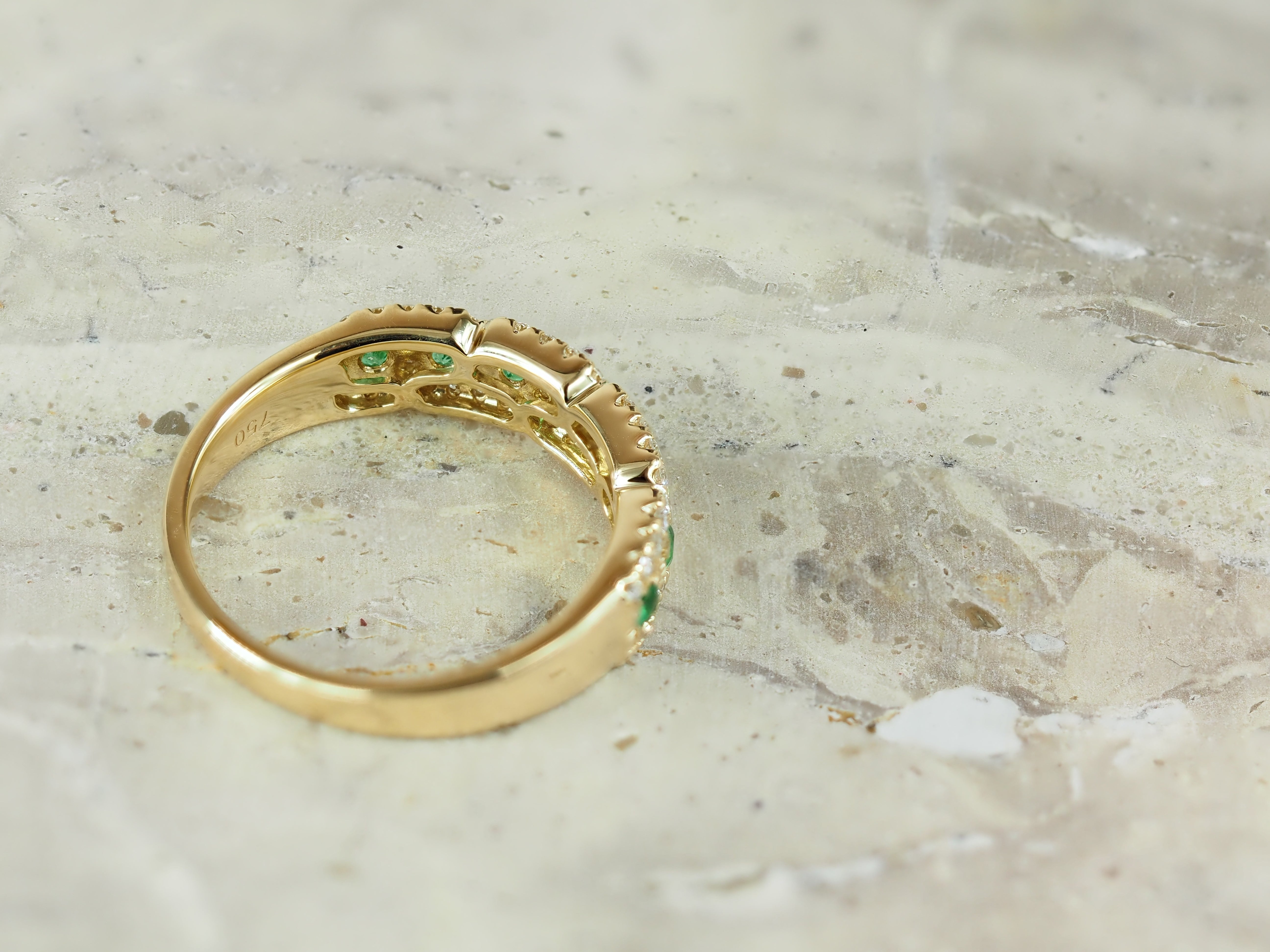 18ct Yellow Gold Emerald and Diamond ring