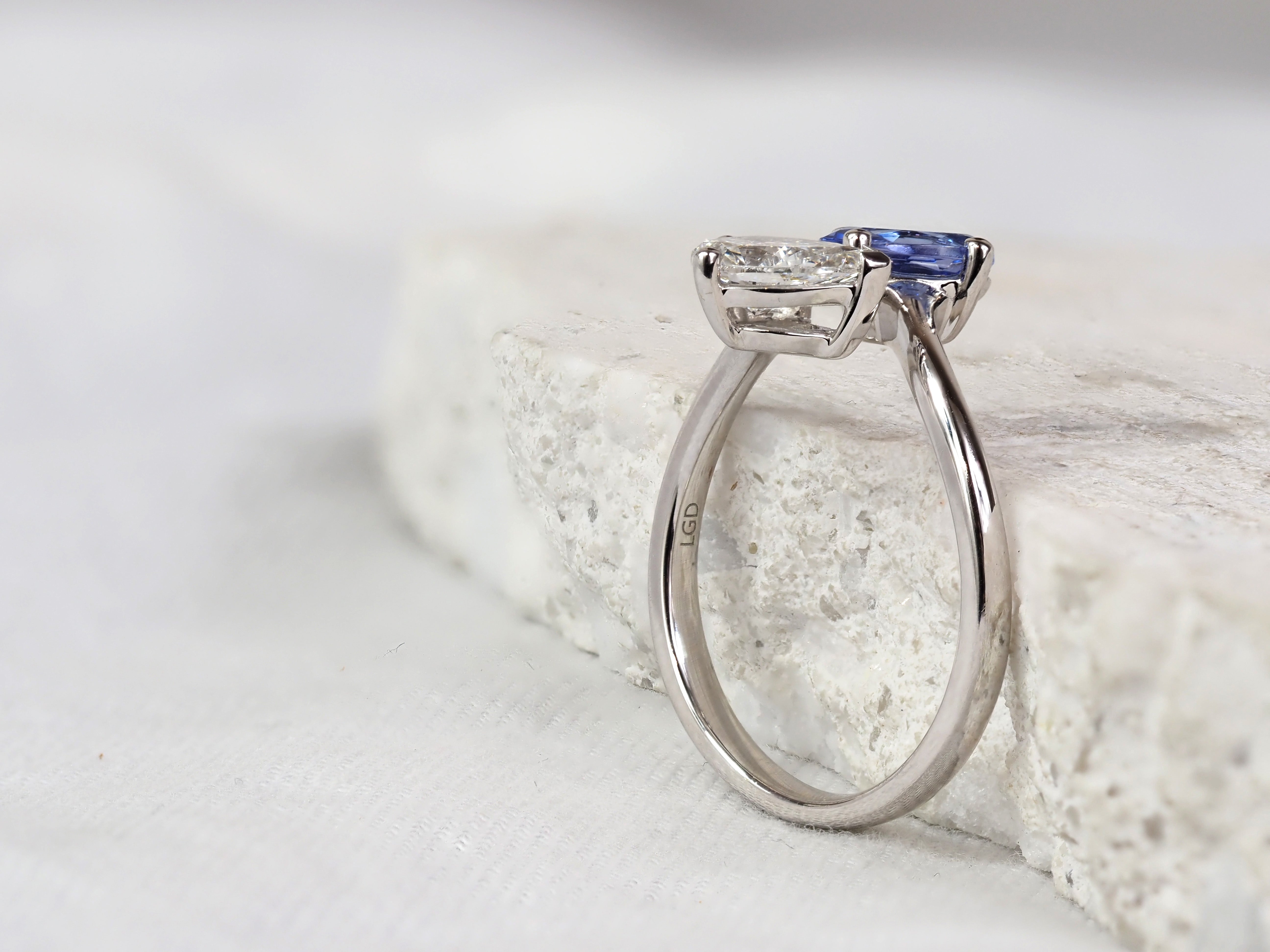 14ct White Gold Tanzanite and Pear-Cut Lab-Grown Diamond Toi et Moi Ring