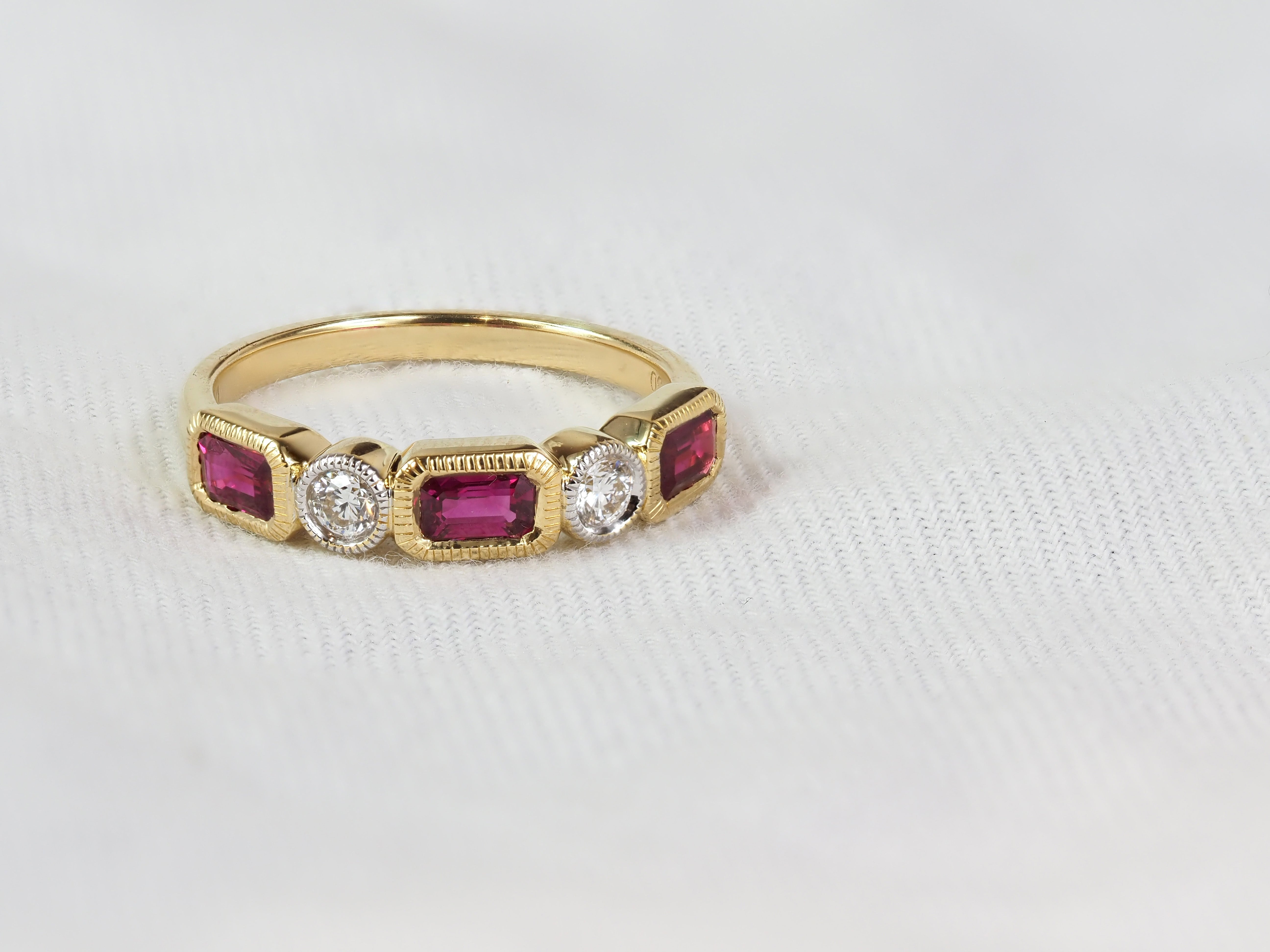 18ct Yellow Gold Ruby and Diamond Ring, 1.21ct Total