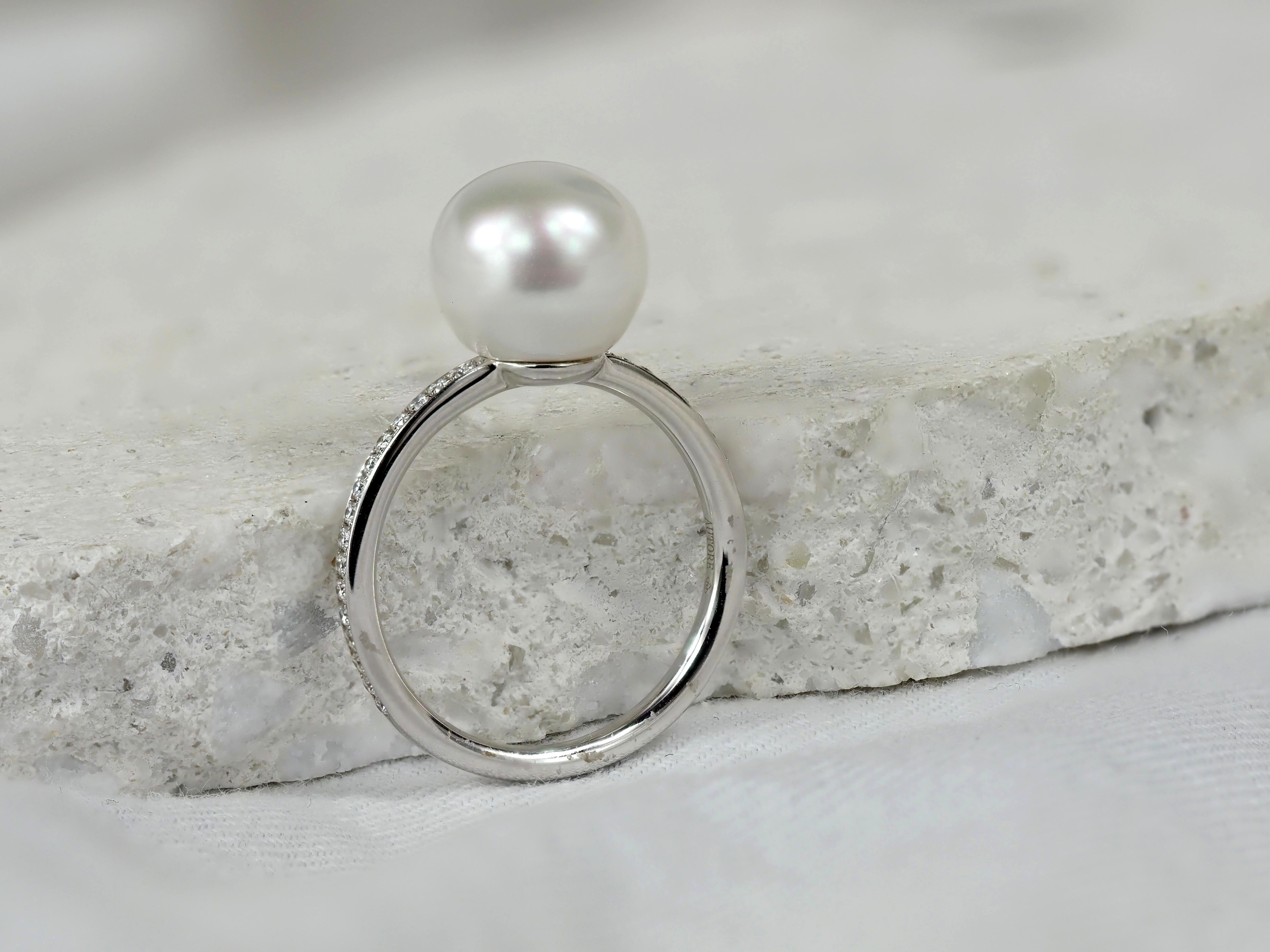 Autore 18ct White Gold South Sea Pearl and Diamond Ring, 10mm