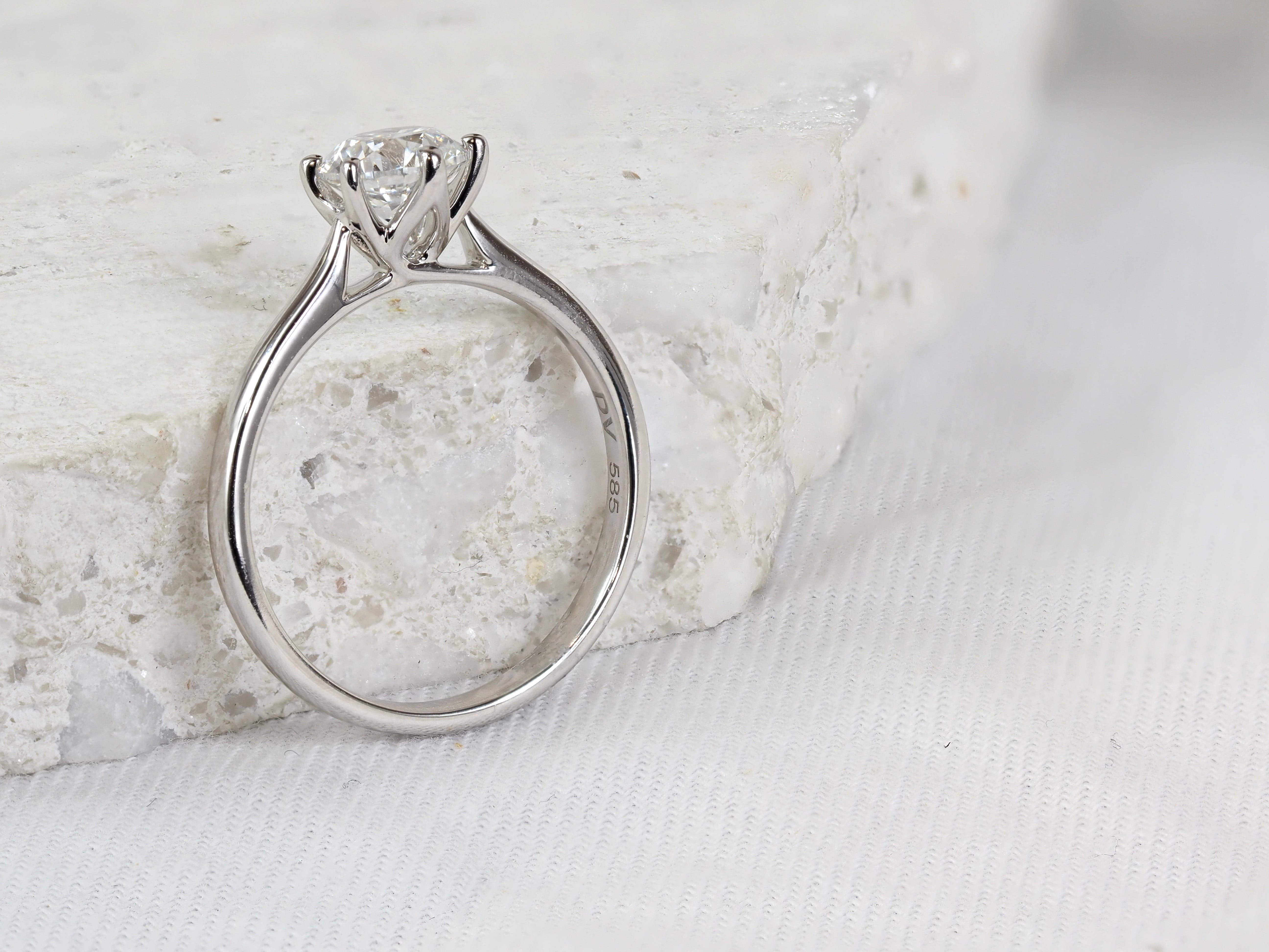 14ct White Gold Round Lab-Grown Diamond Engagement Ring, 1.05ct