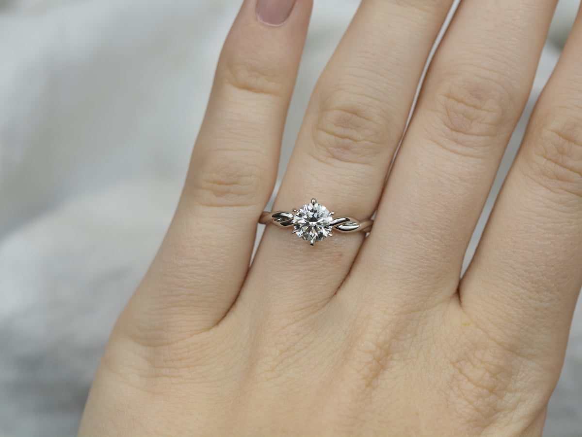 14ct White Gold Lab-Grown Round Brilliant Cut Diamond Engagement Ring, 1ct Centre